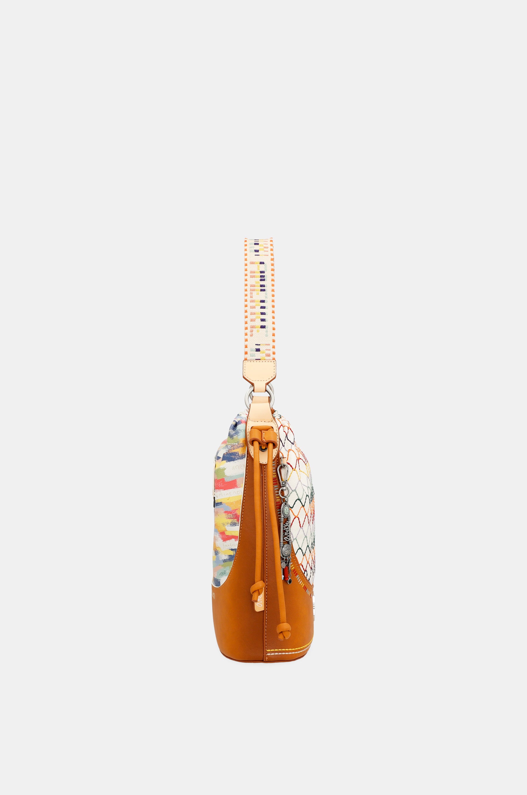 Bolso tipo bombonera Magic Souls