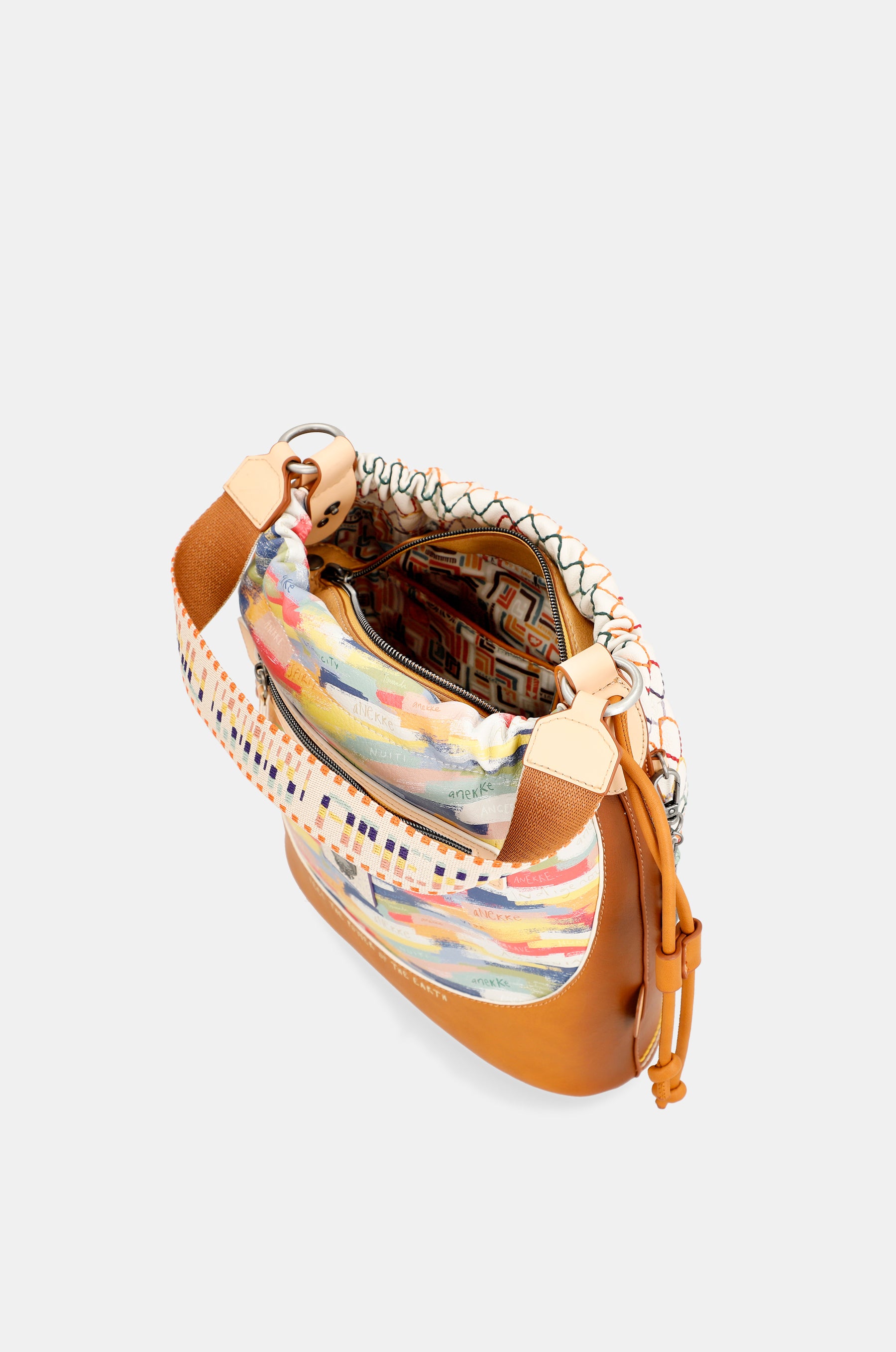 Bolso tipo bombonera Magic Souls