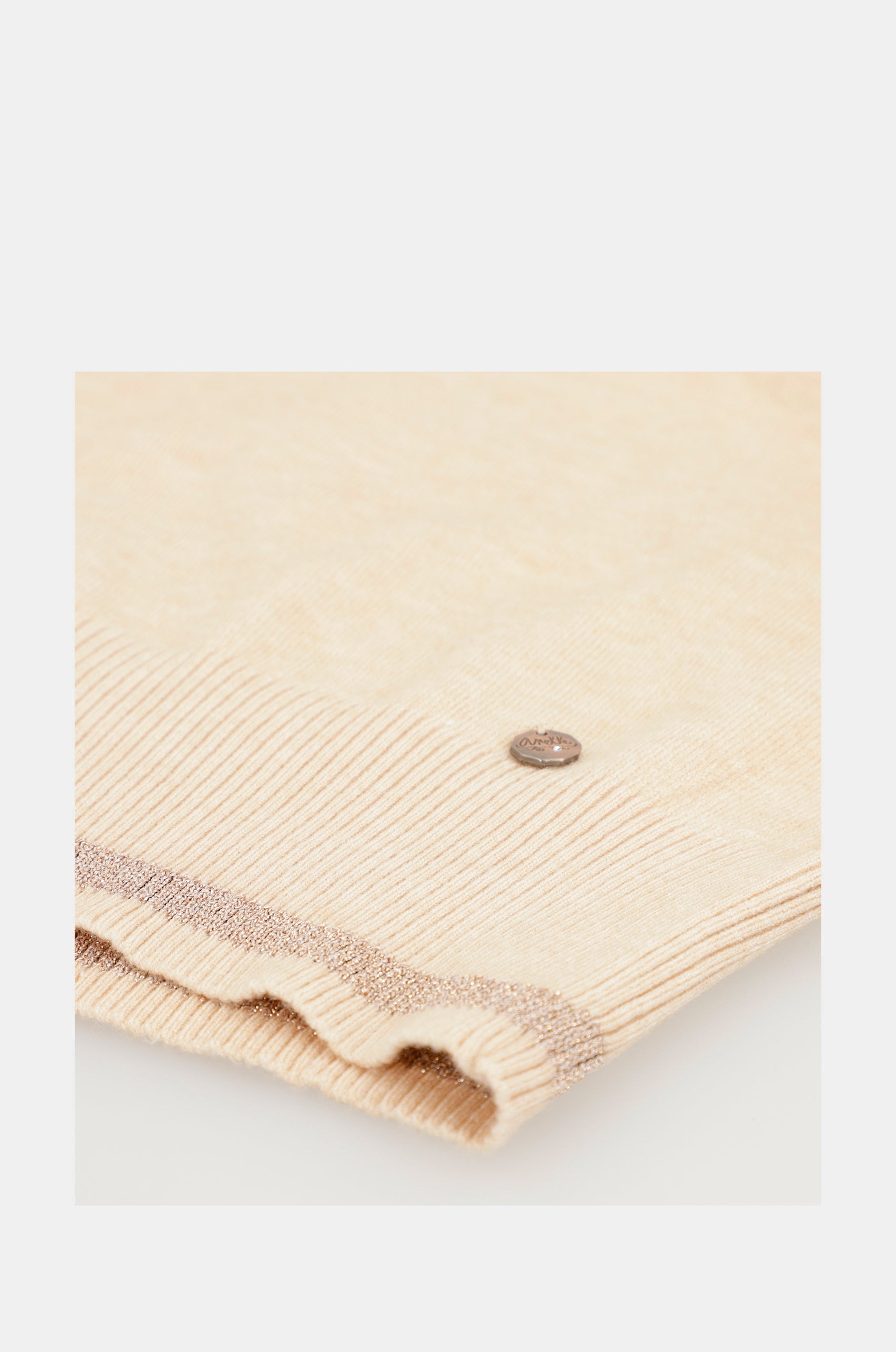 Jersey beige cuello pico Shōen