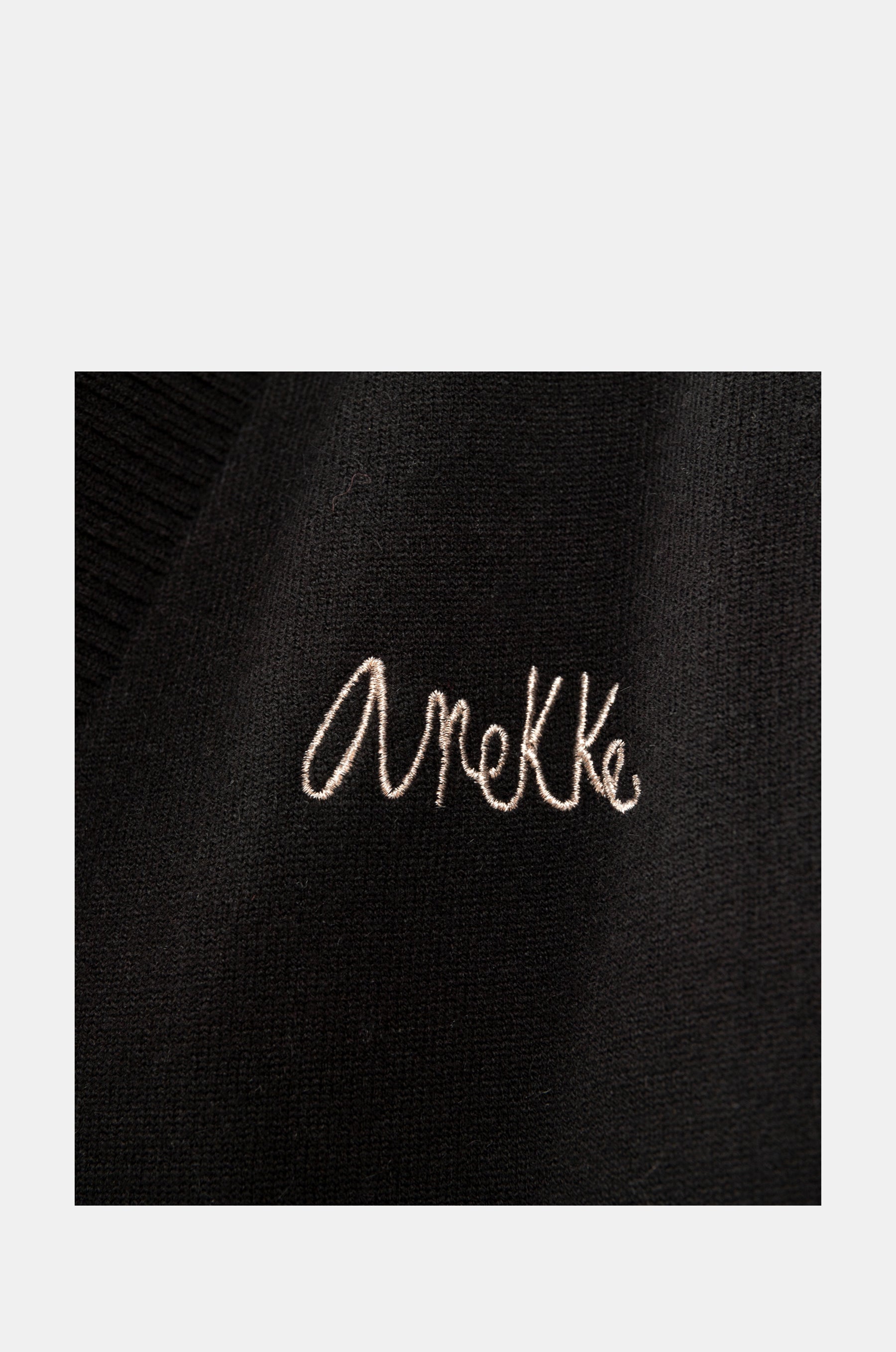 Chaqueta estilo poncho negra