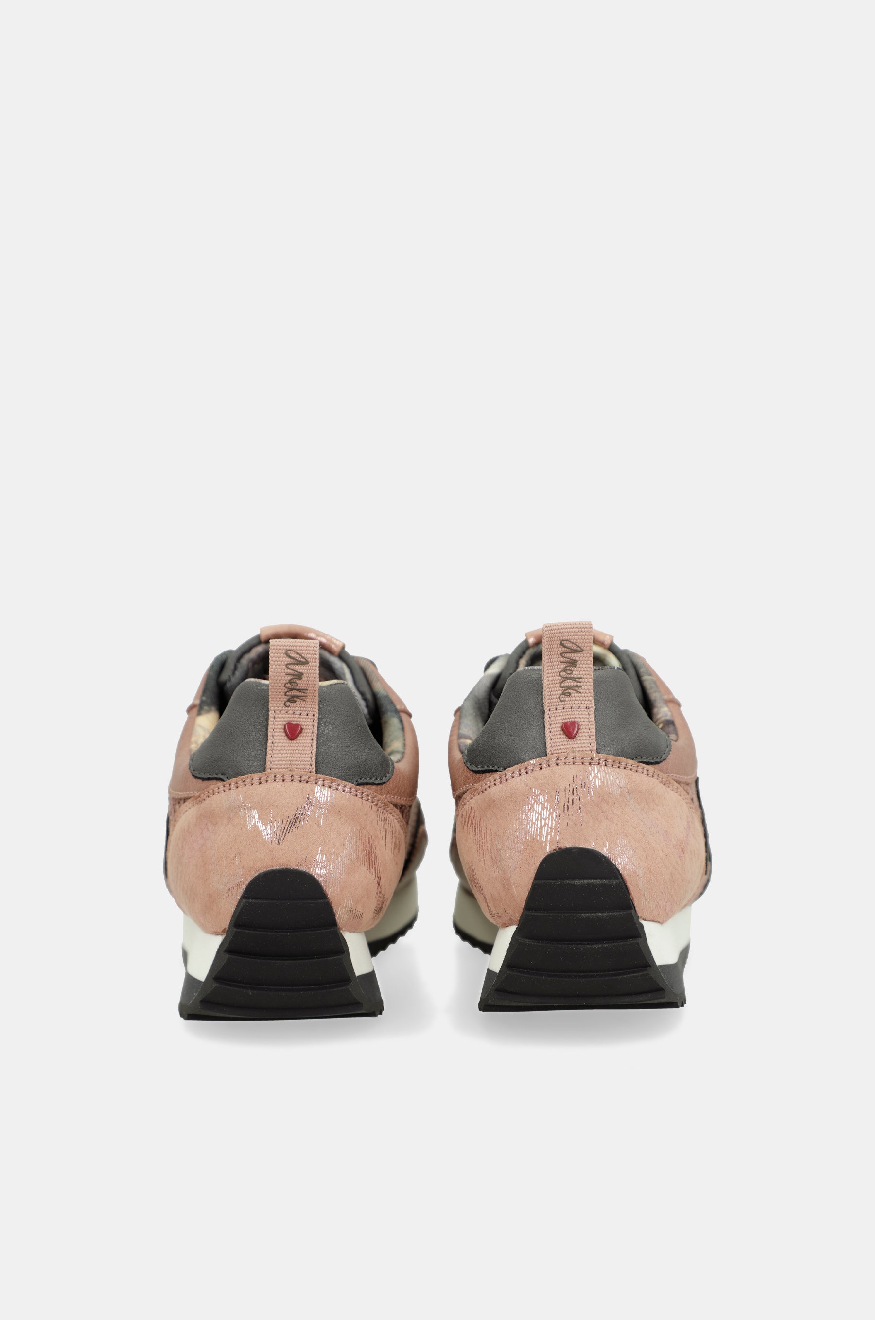 Deportivos rosas Travel