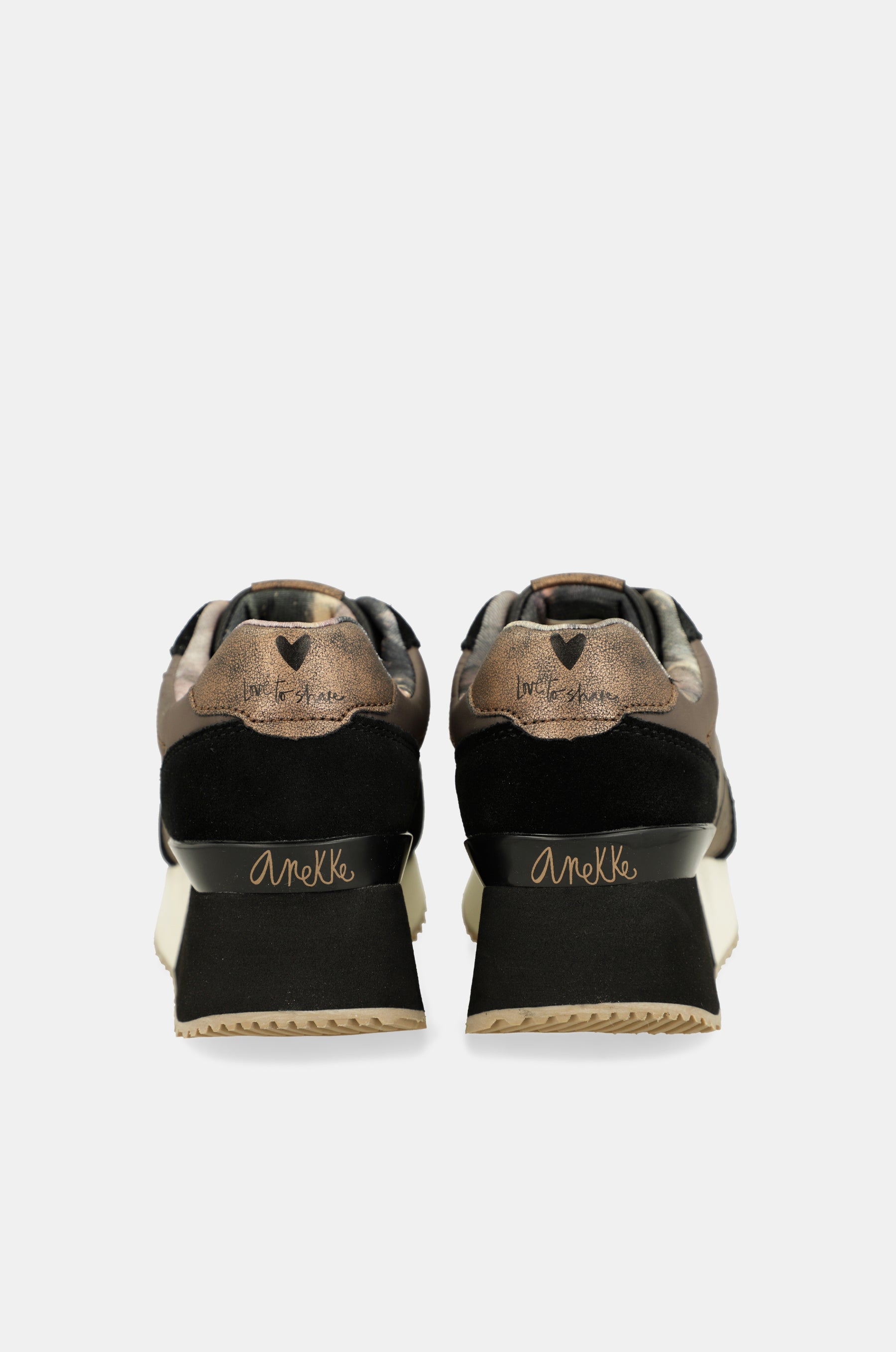 Deportivo marrón Urban