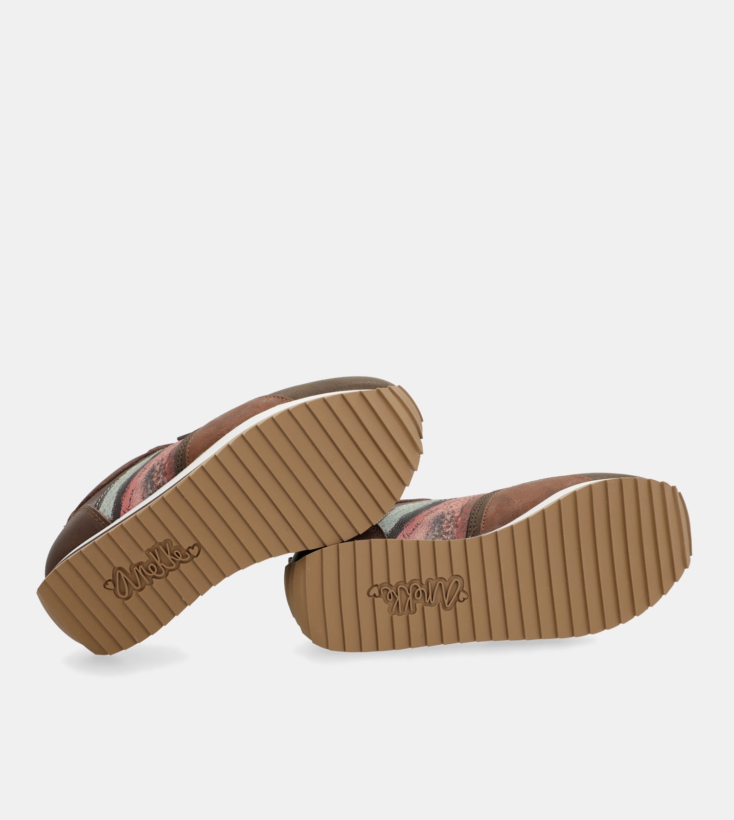 Deportivos estampados Travel