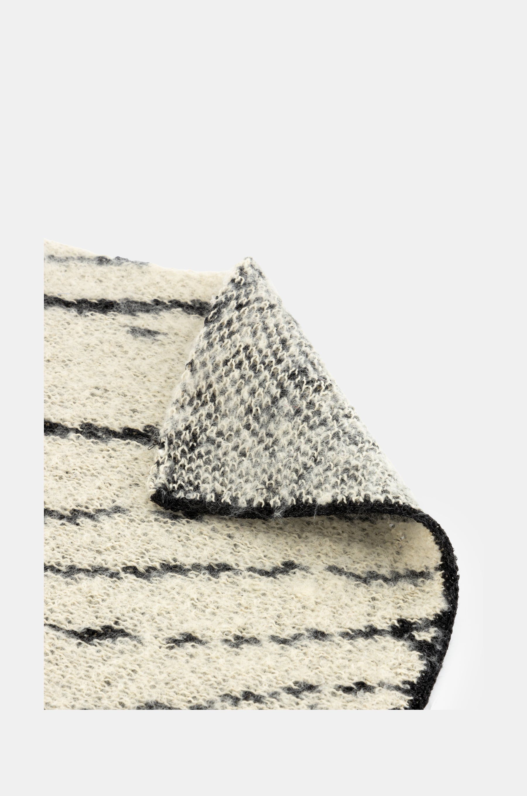 Bufanda negra combinada