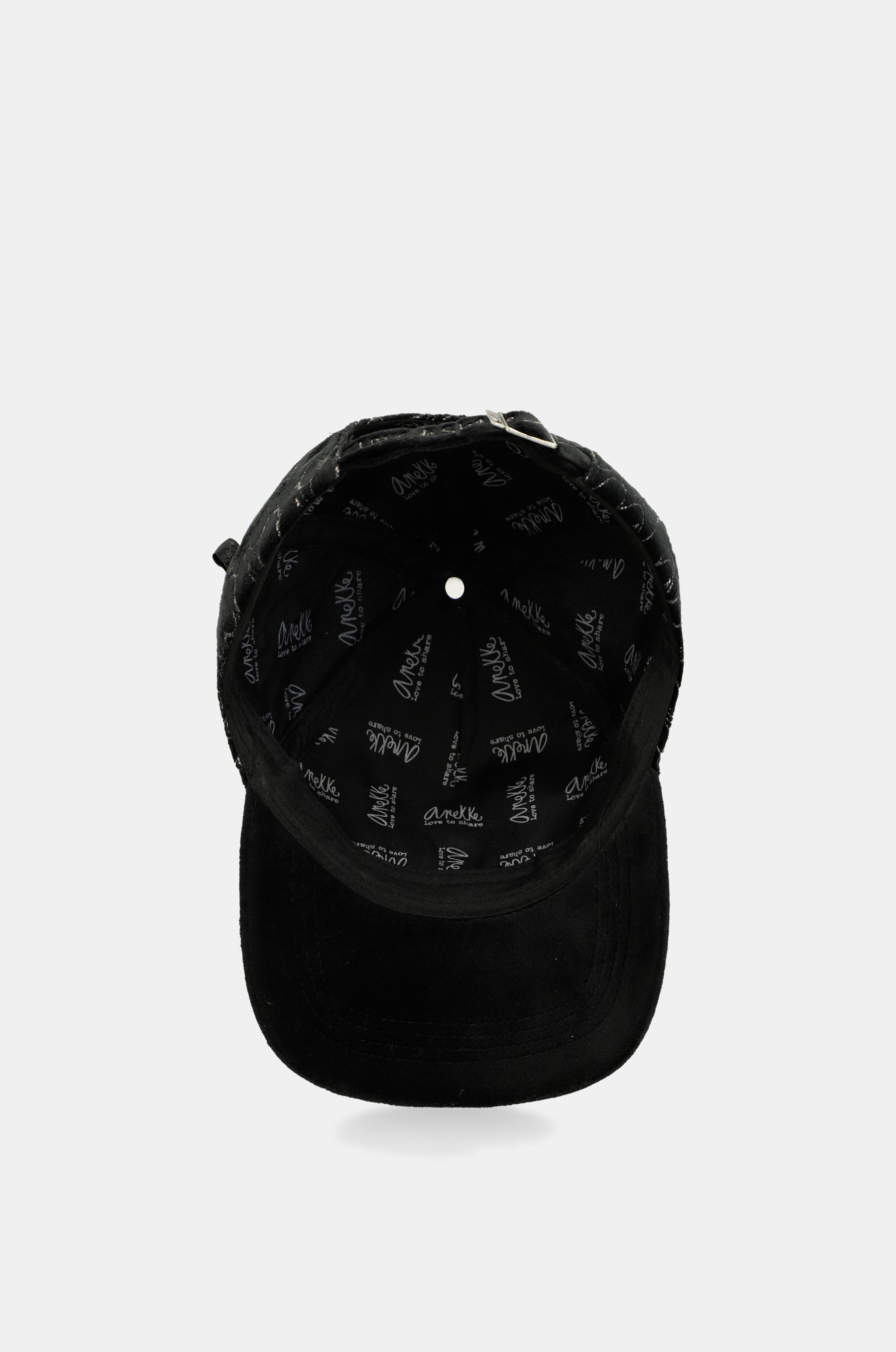 Gorra oscura