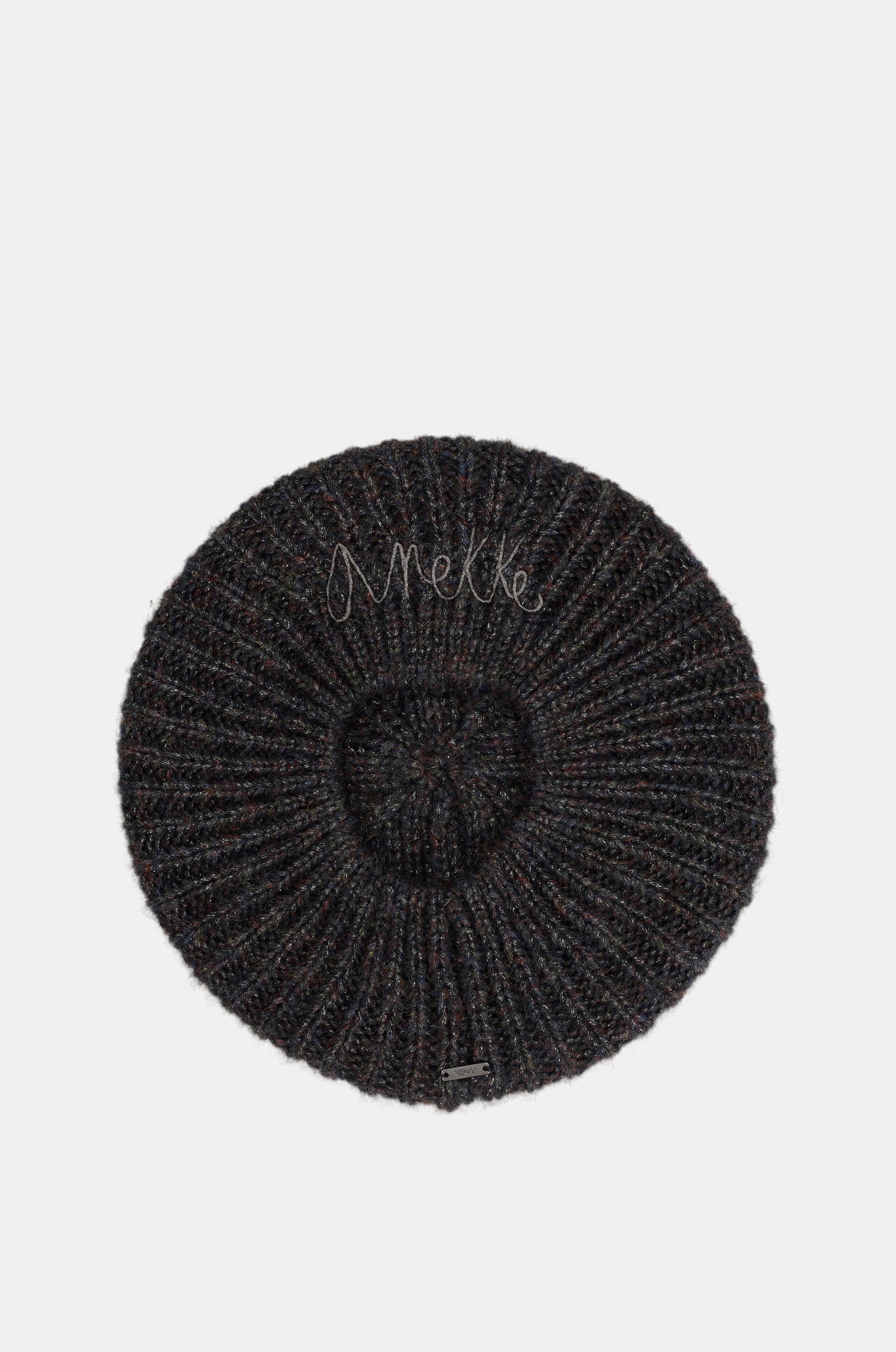 Boina de punto negra