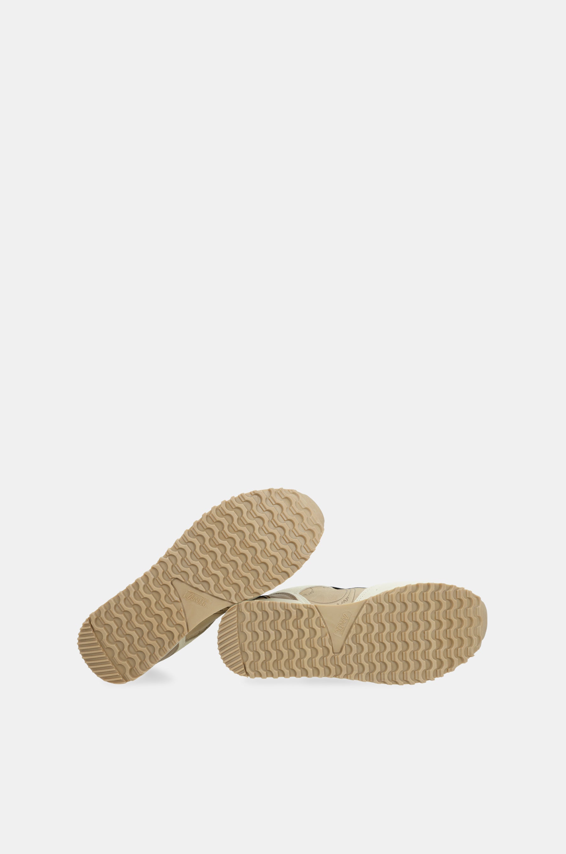 Deportivos plataforma beige