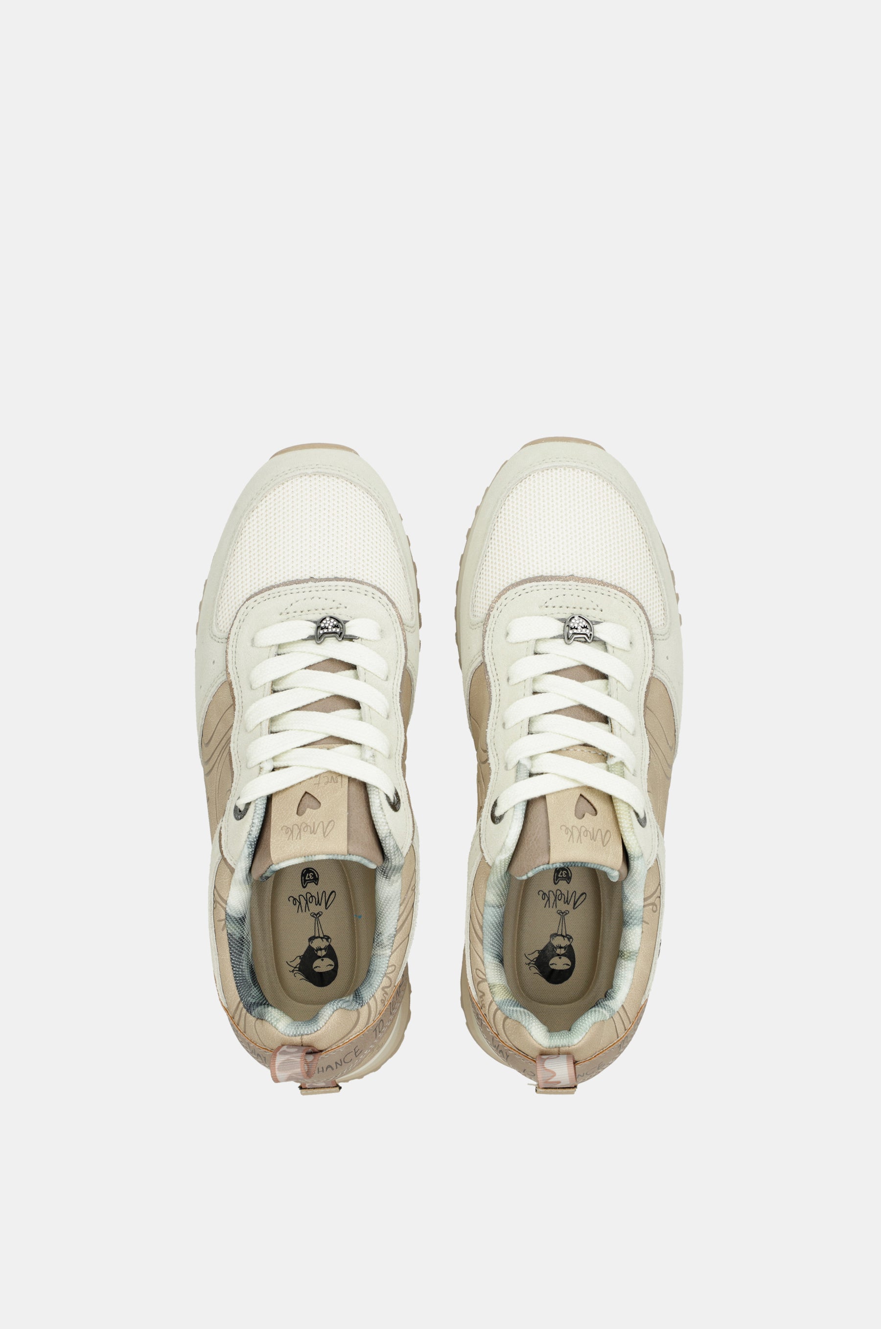 Deportivos plataforma beige