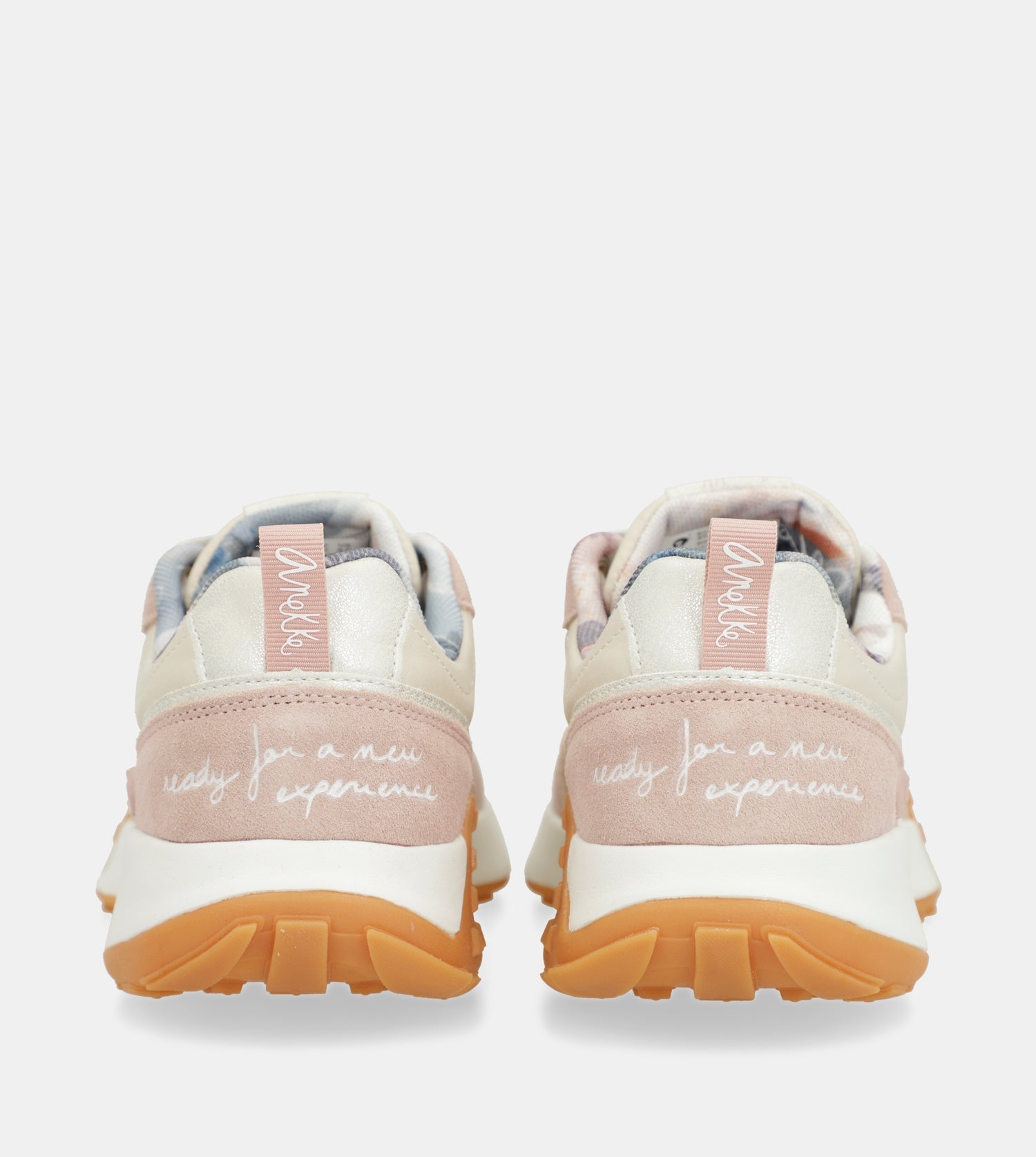 Deportivos retro rosa