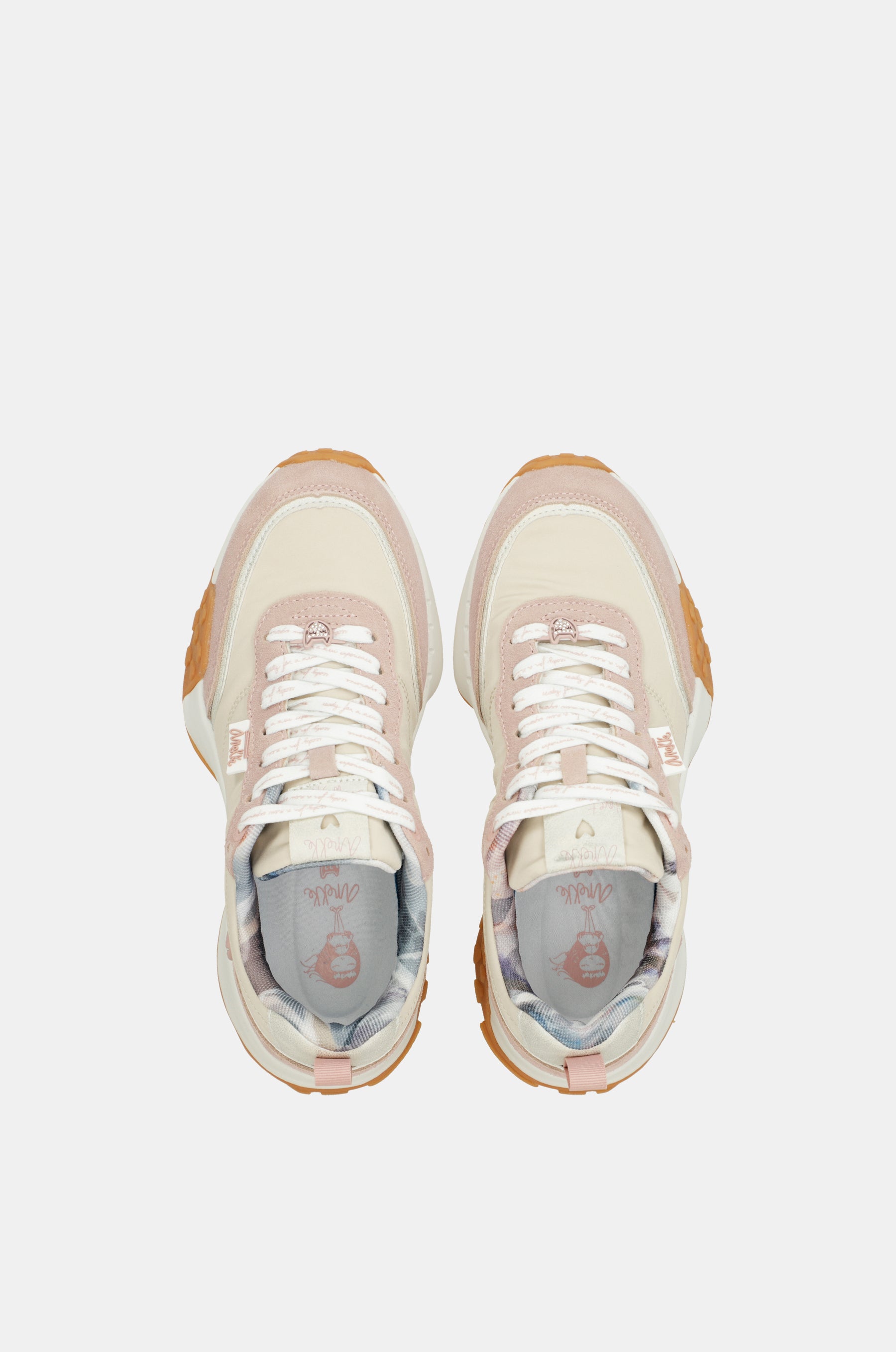 Deportivos retro rosa