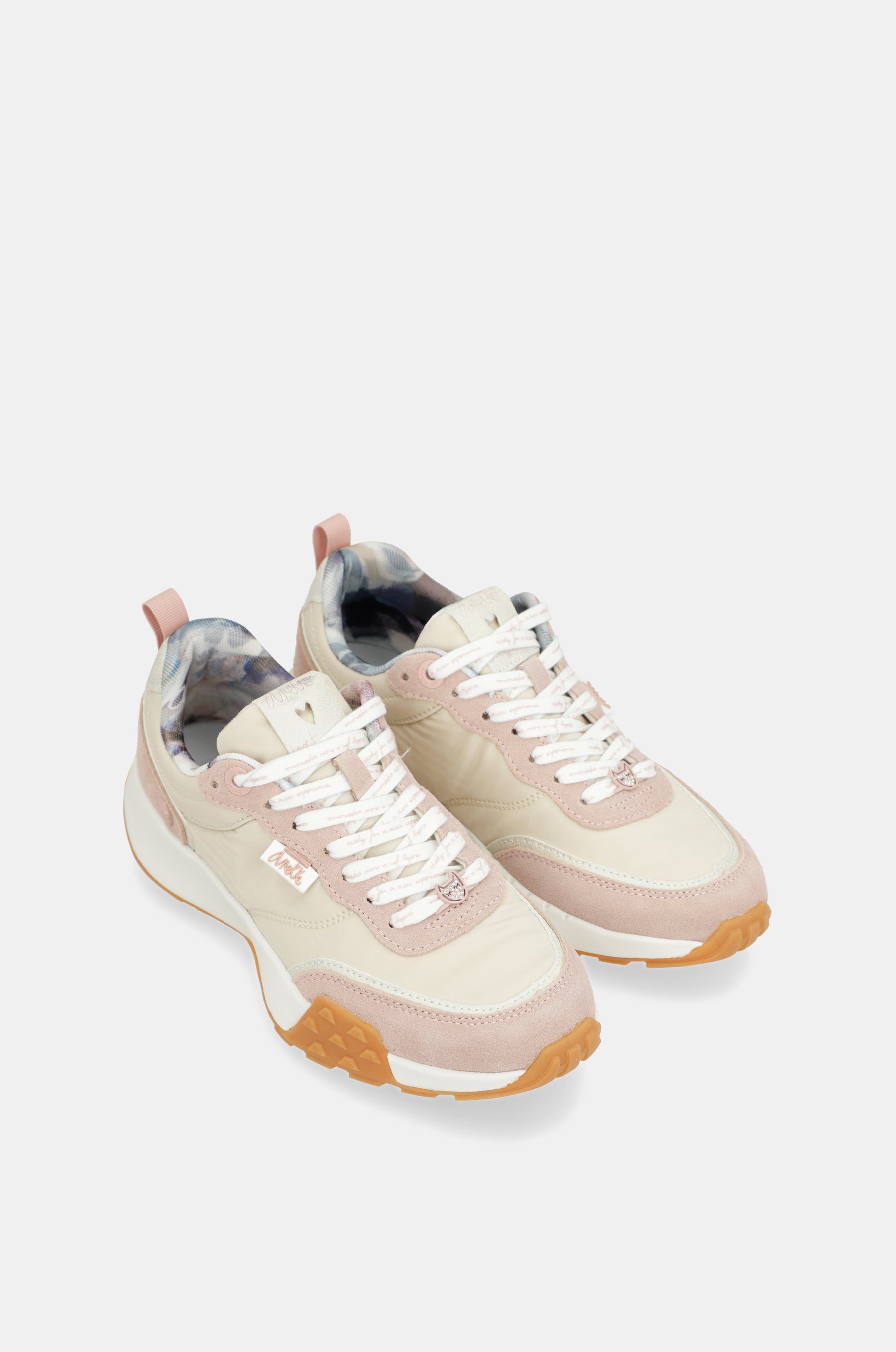 Deportivos retro rosa