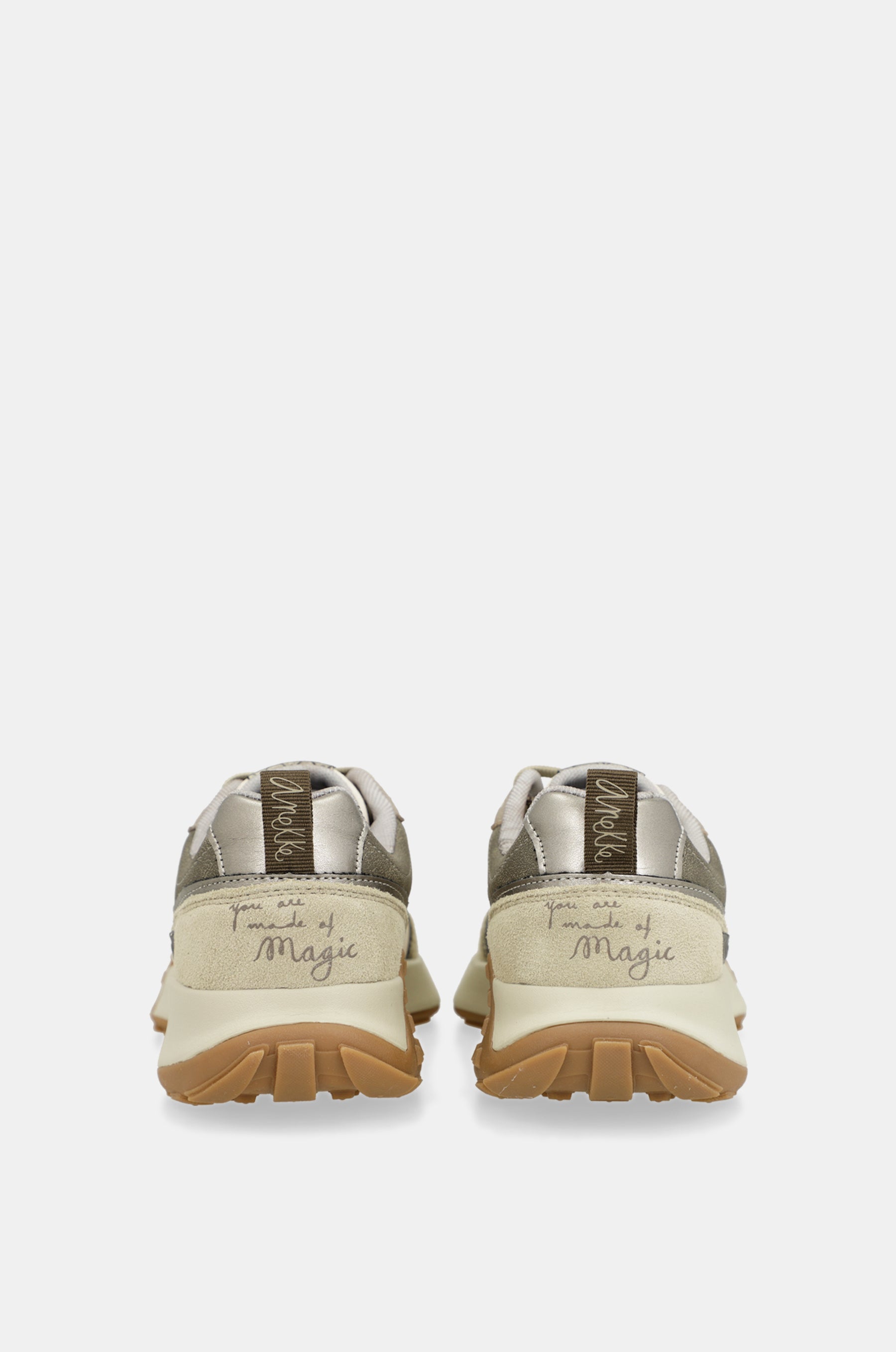 Deportivos beige estampados