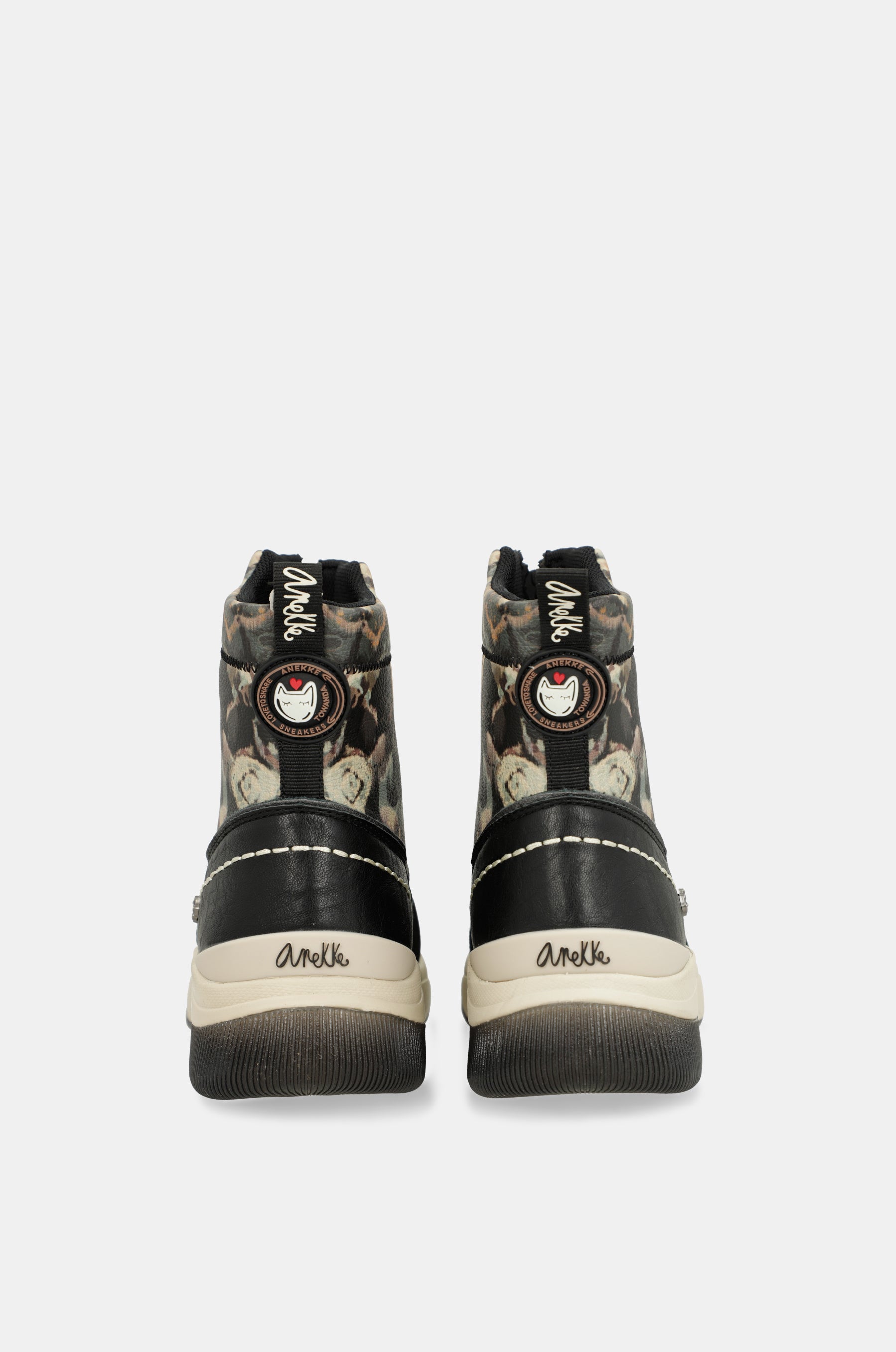 Botín deportivo antracita estampado