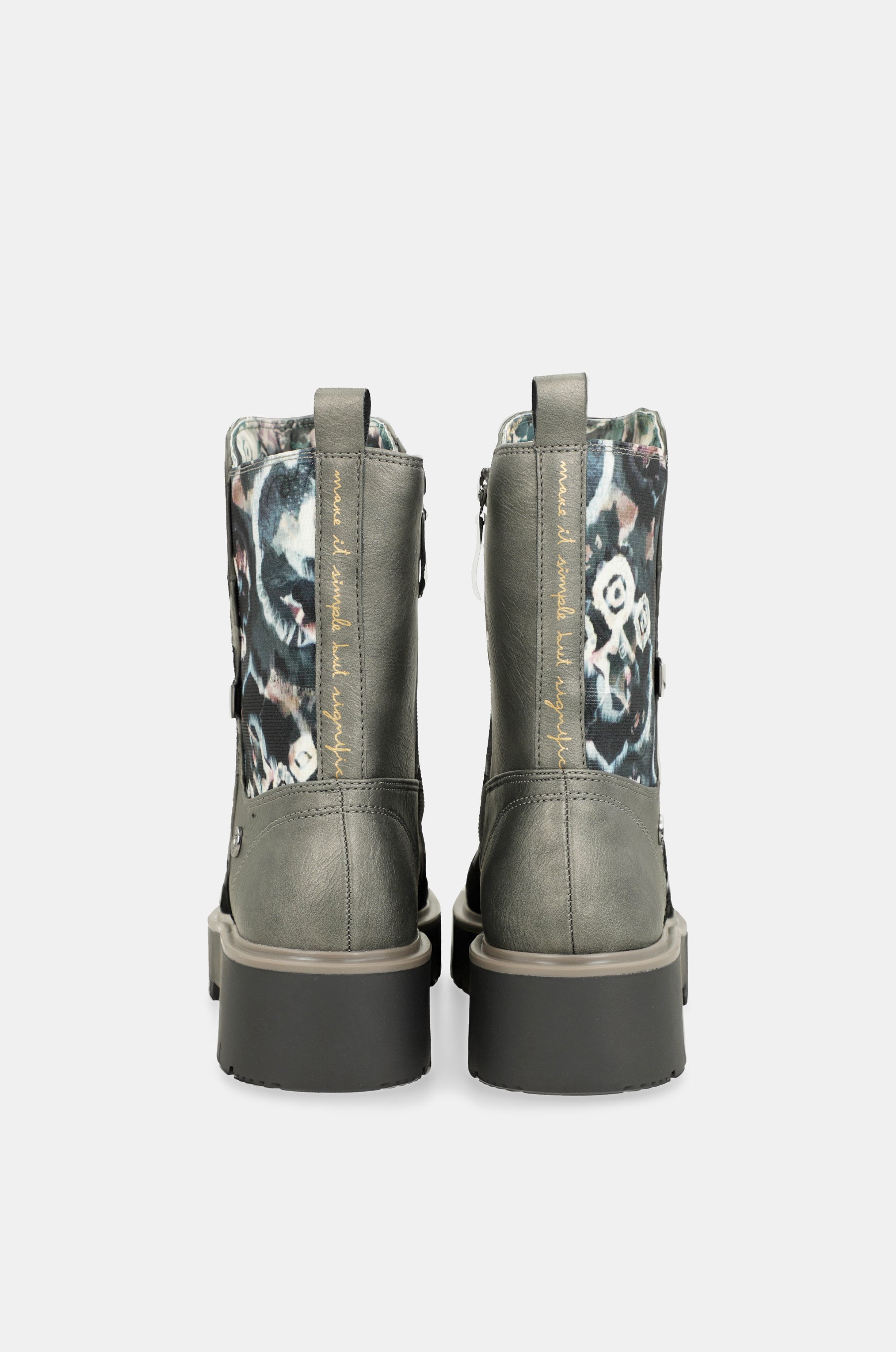 Botas negras Manifesto