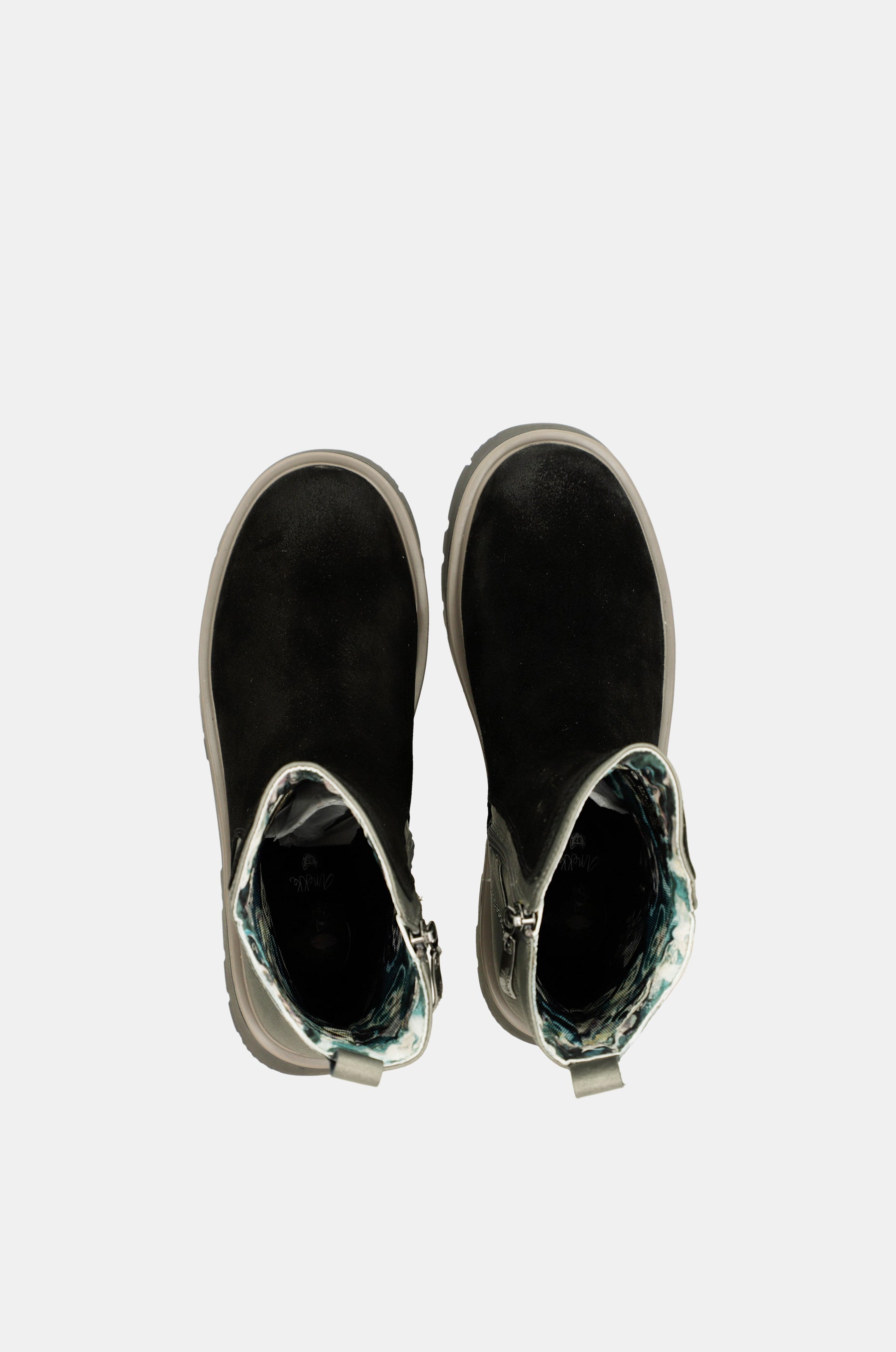 Botas negras Manifesto