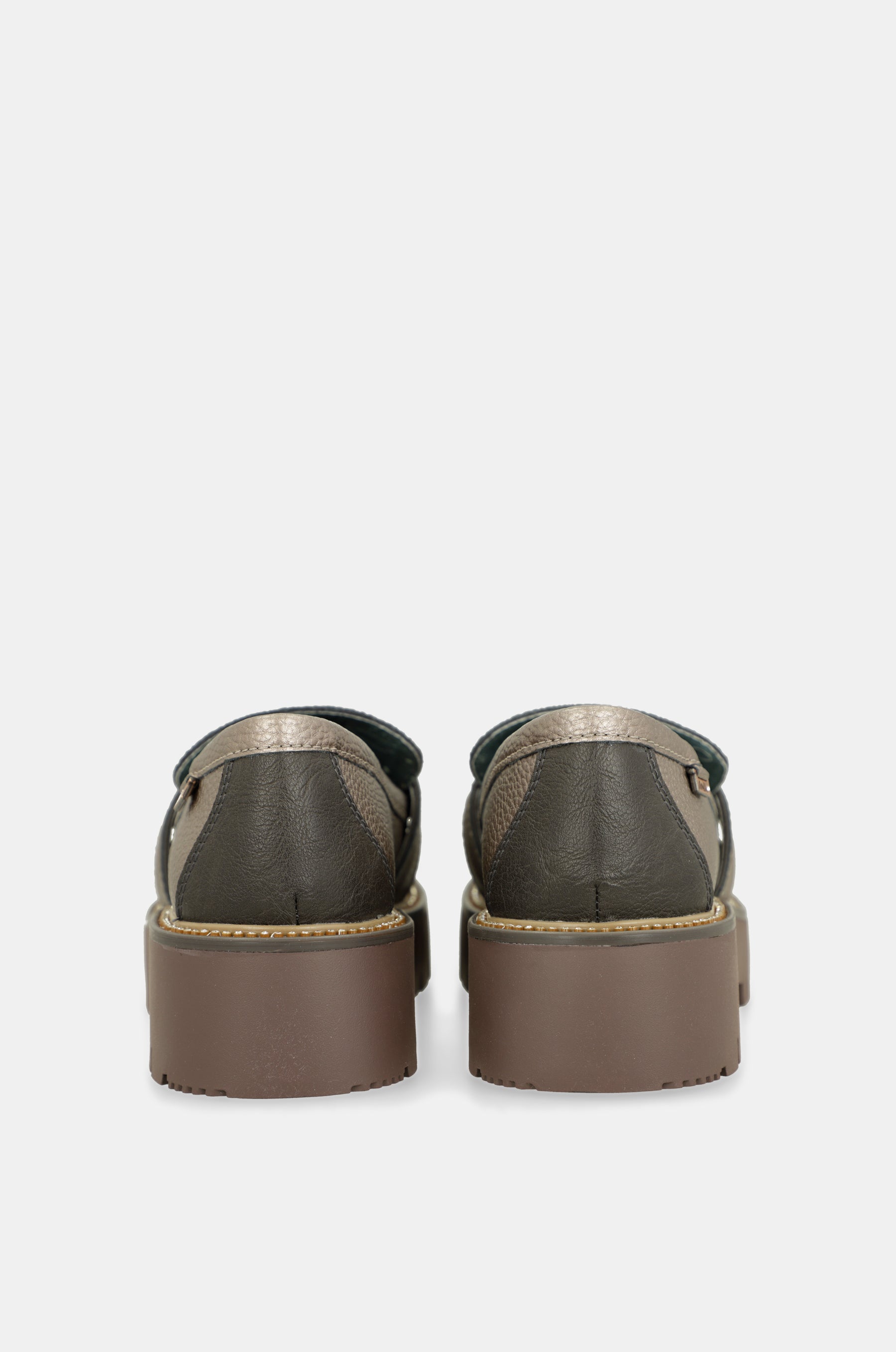 Mocasines Towanda dorados