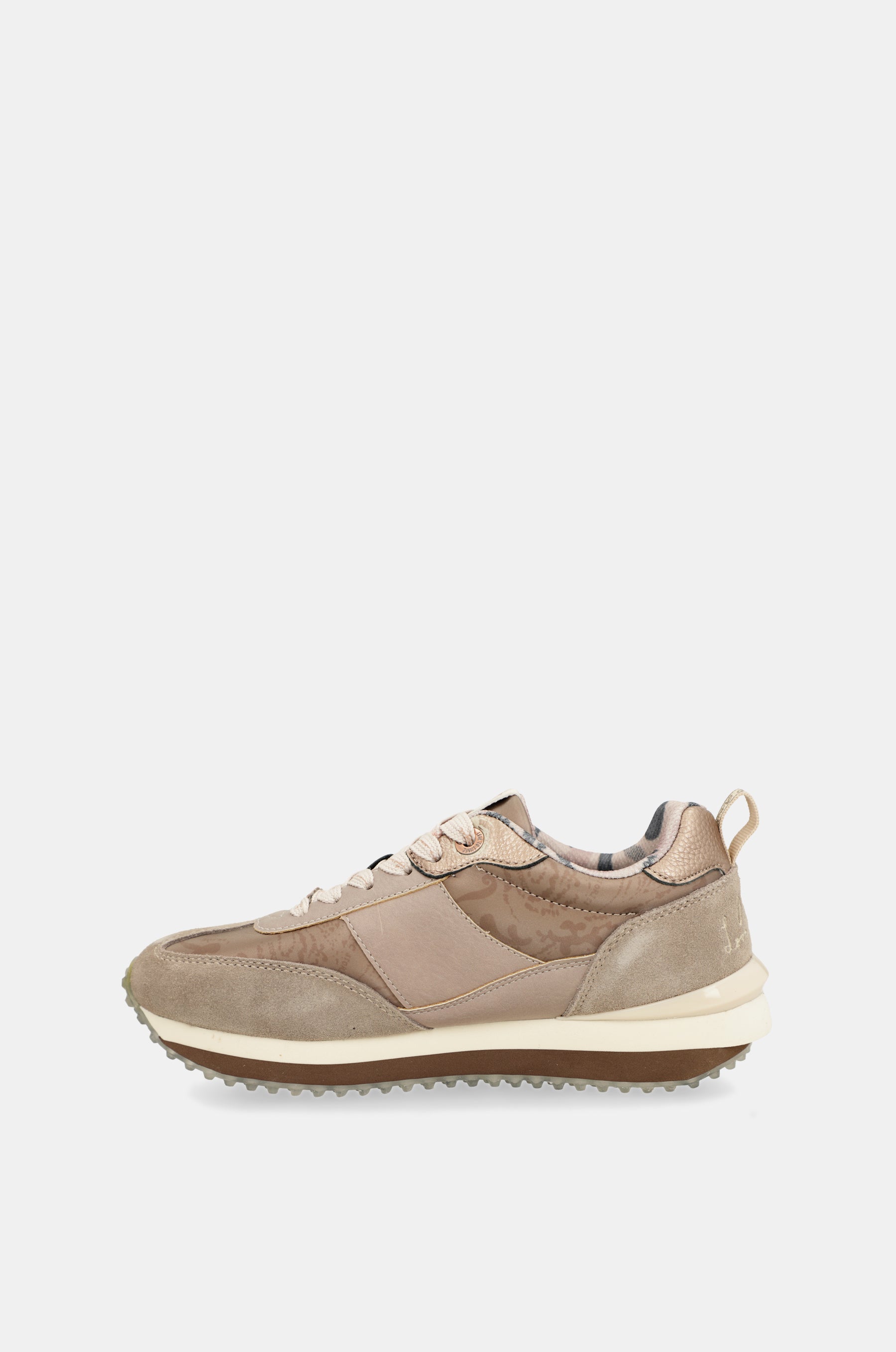 Deportivos beige suela multicolor