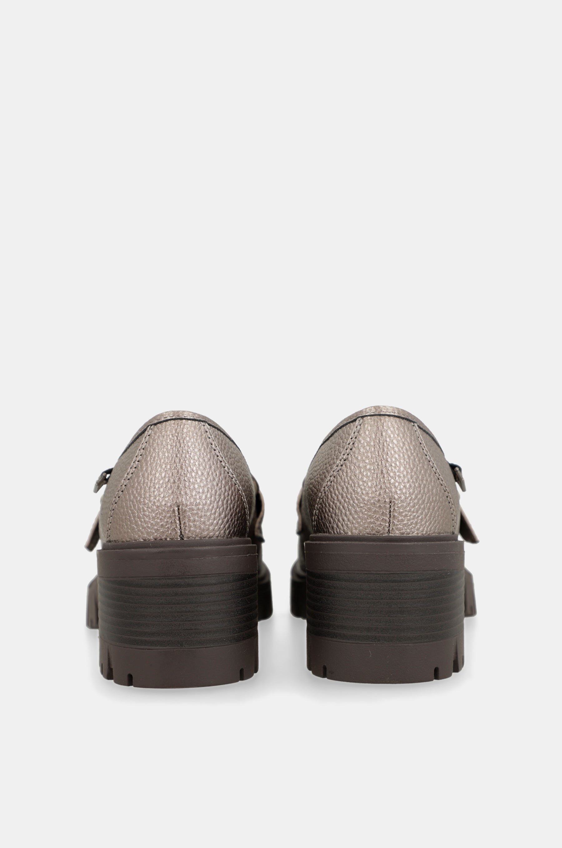 Mocasines dorados