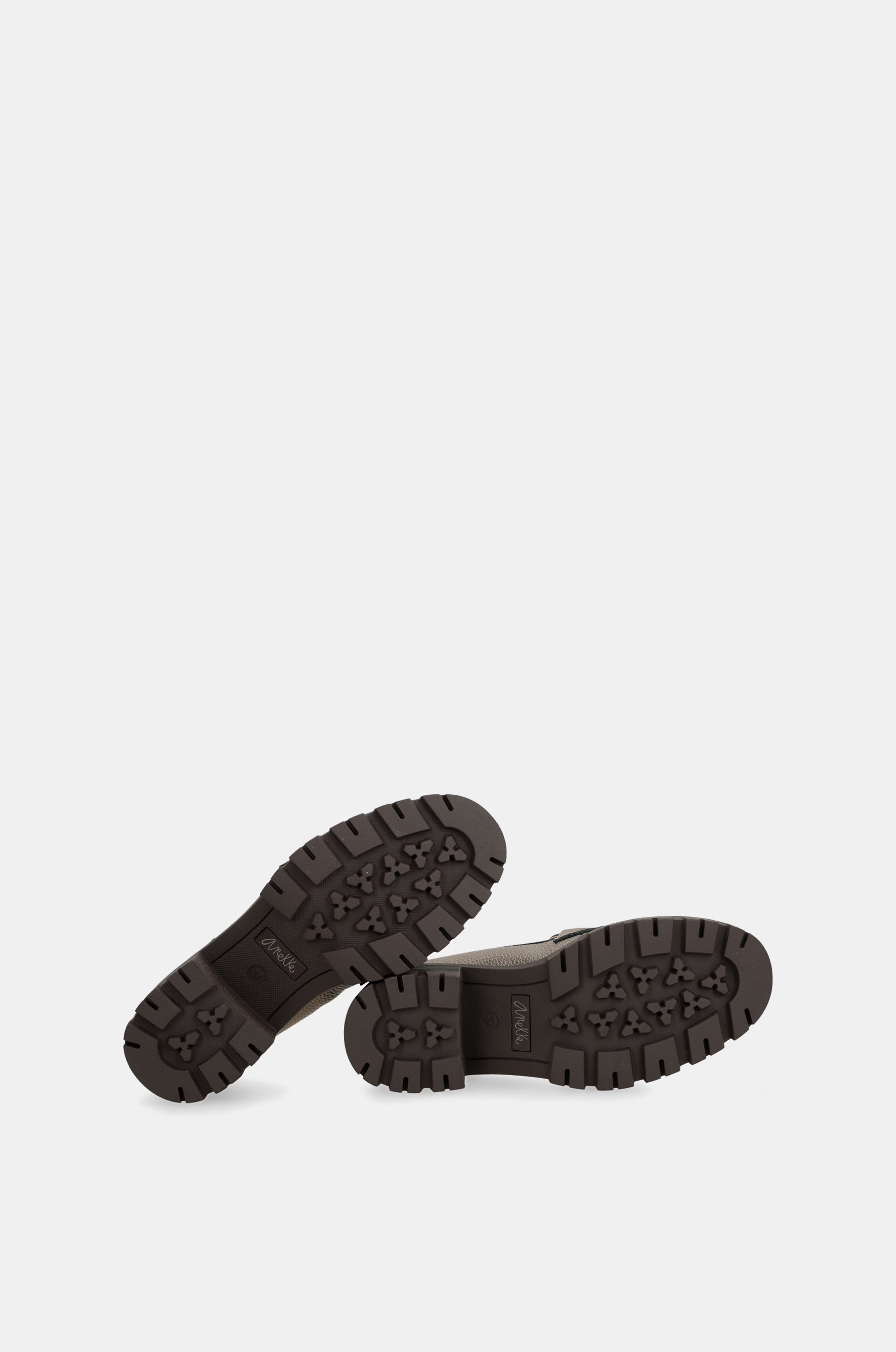 Mocasines dorados