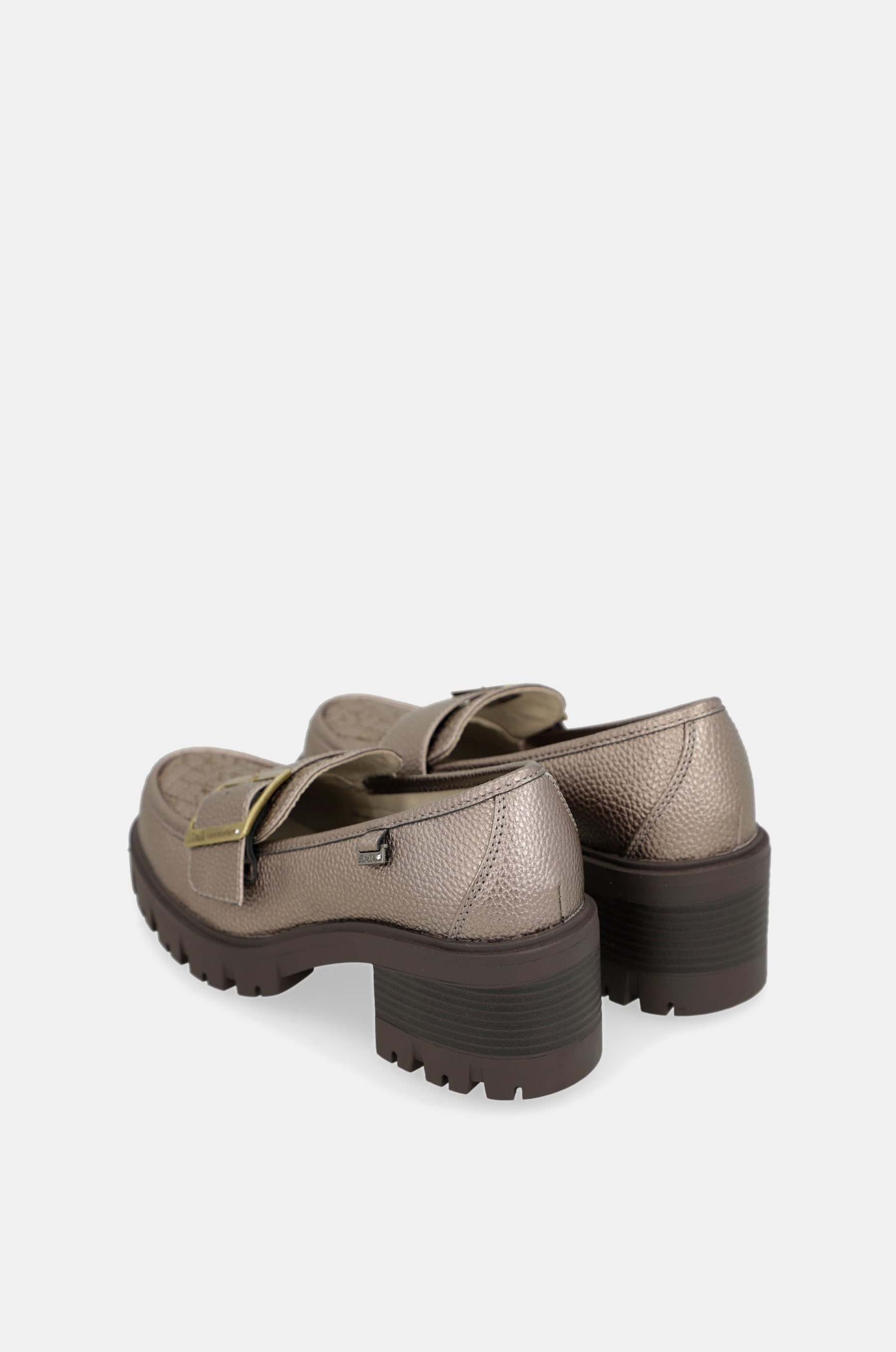Mocasines dorados