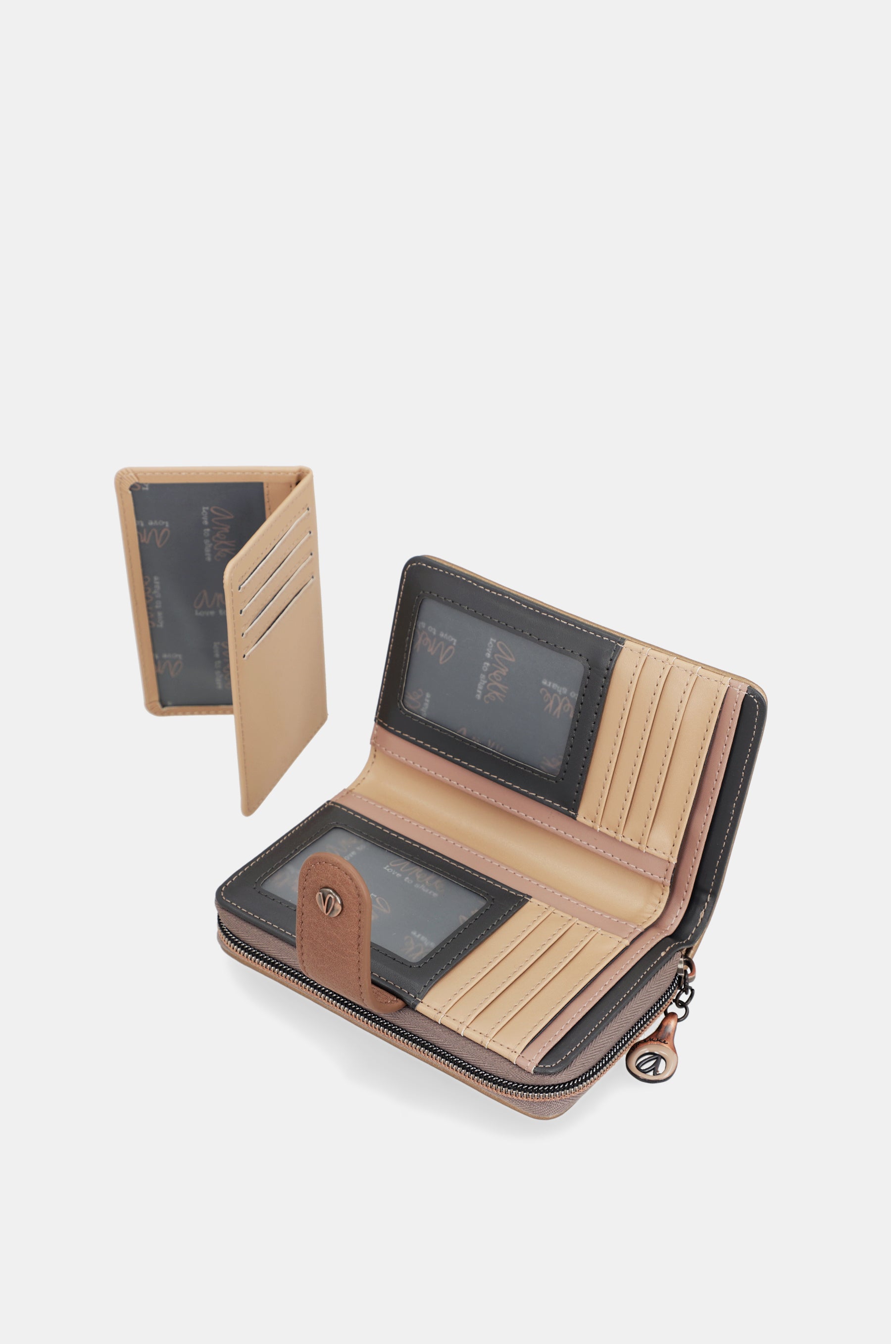 Billetero mediano Intentions