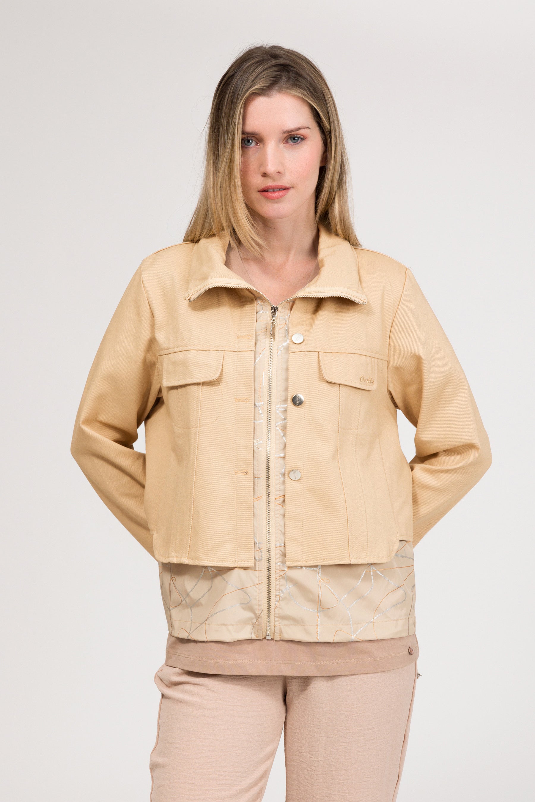 Chaqueta beige