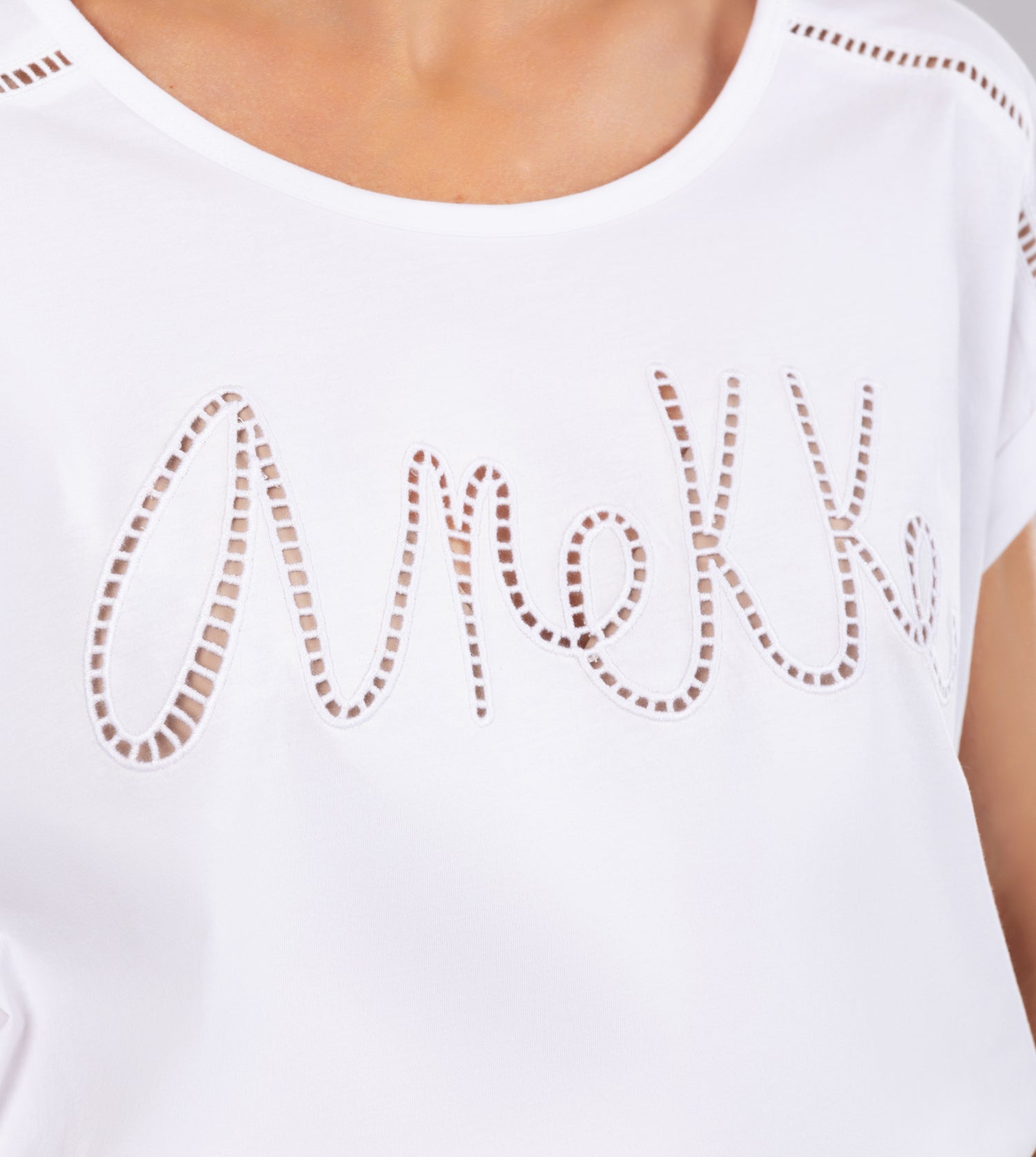 Camiseta blanca Anekke