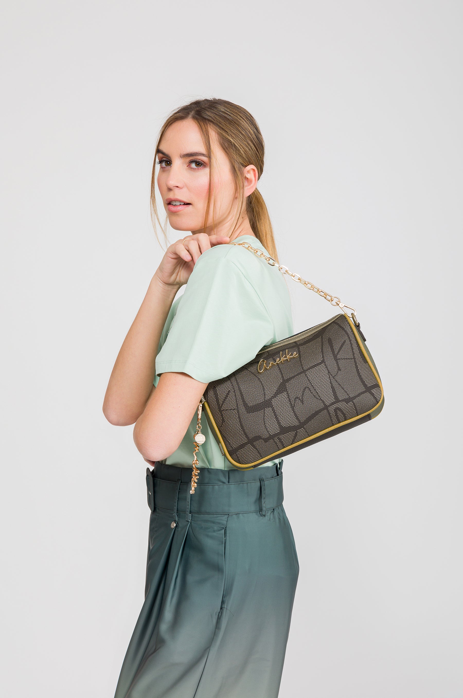 Bandolera marrón Essentials