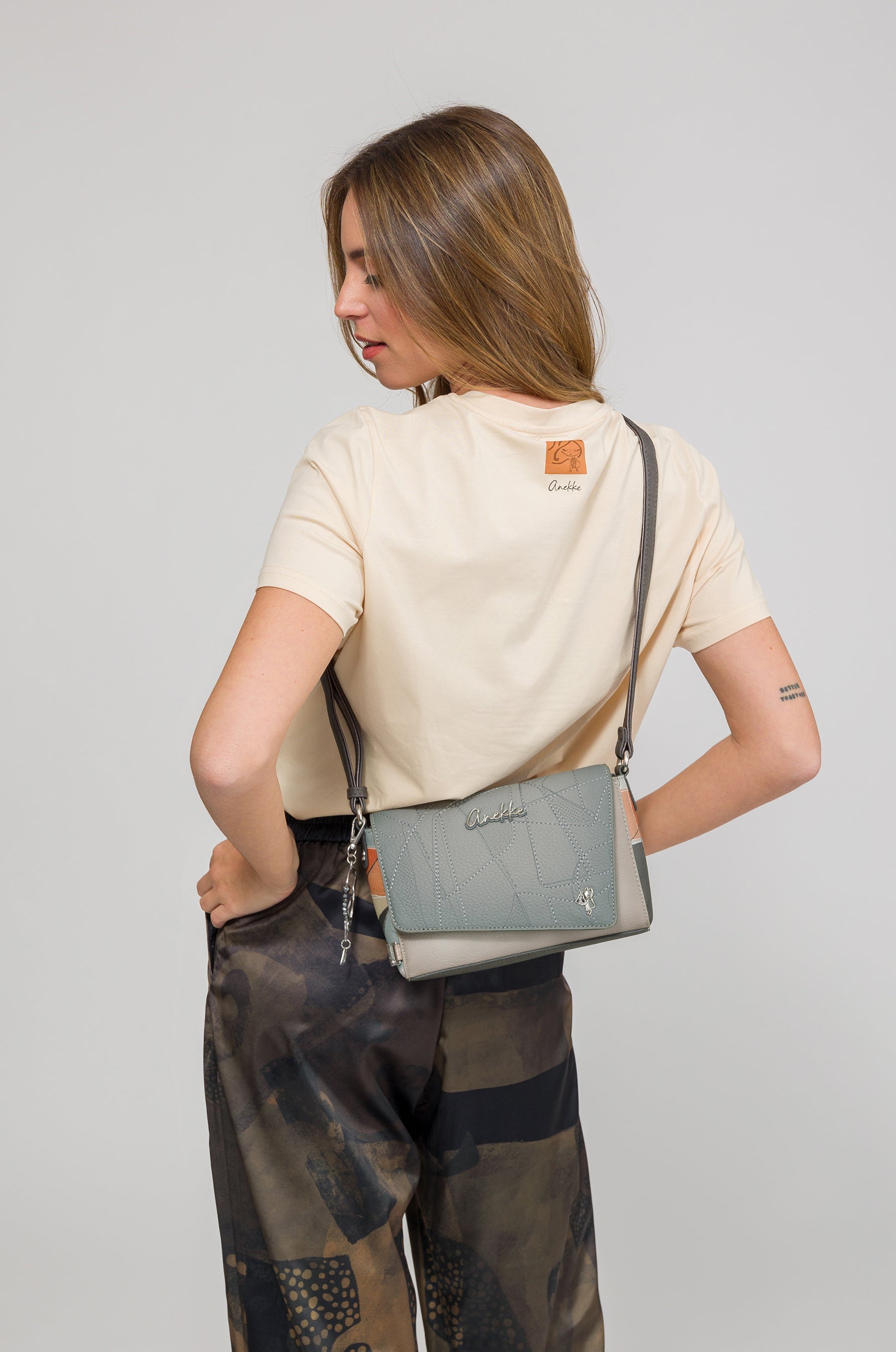 Bandolera con solapa Auralis