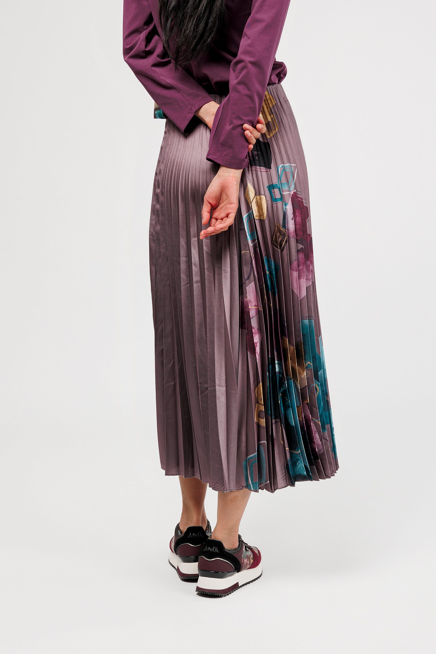 Falda plisada morada