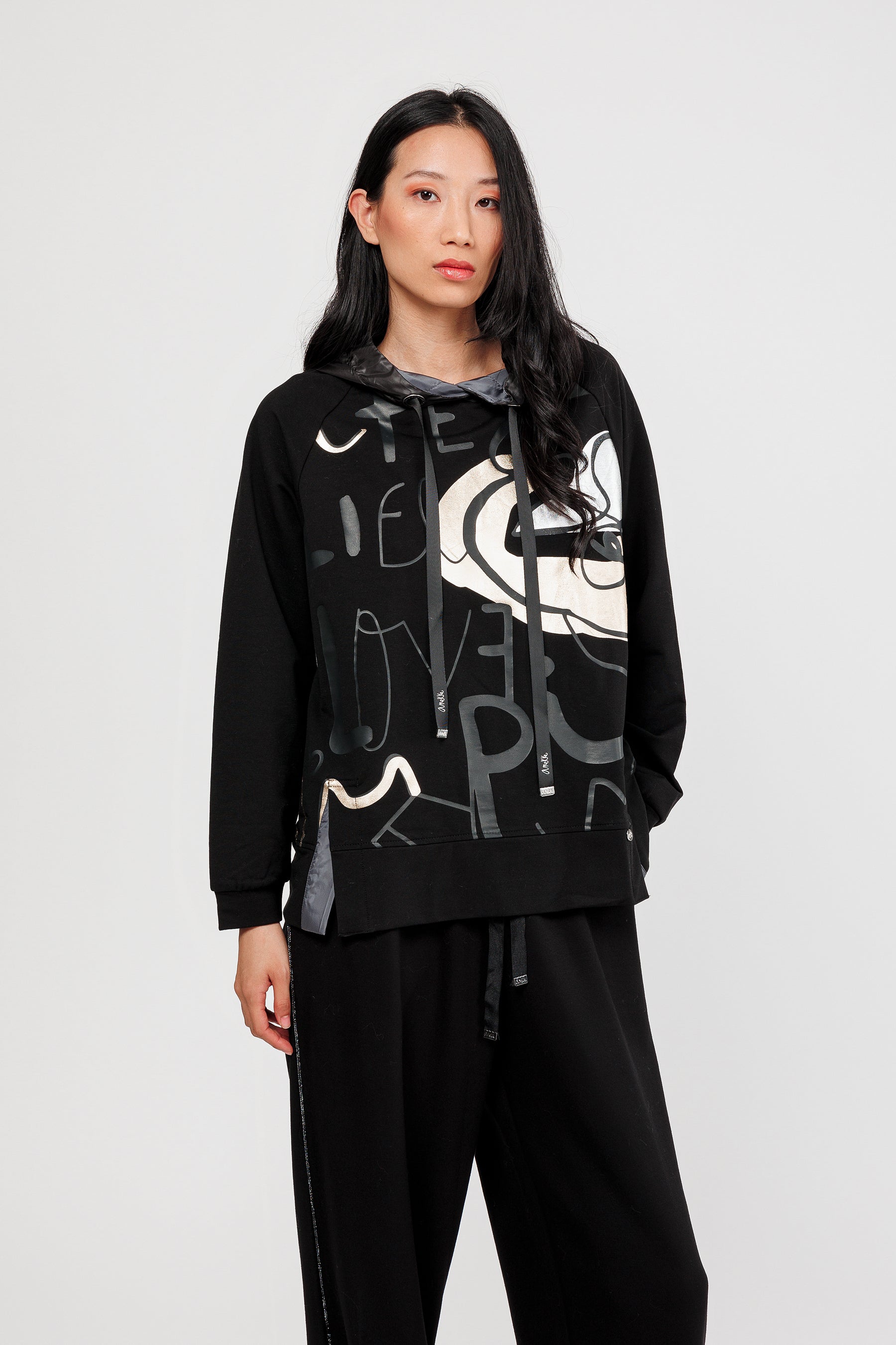 Sudadera con capucha negra Nature Koko