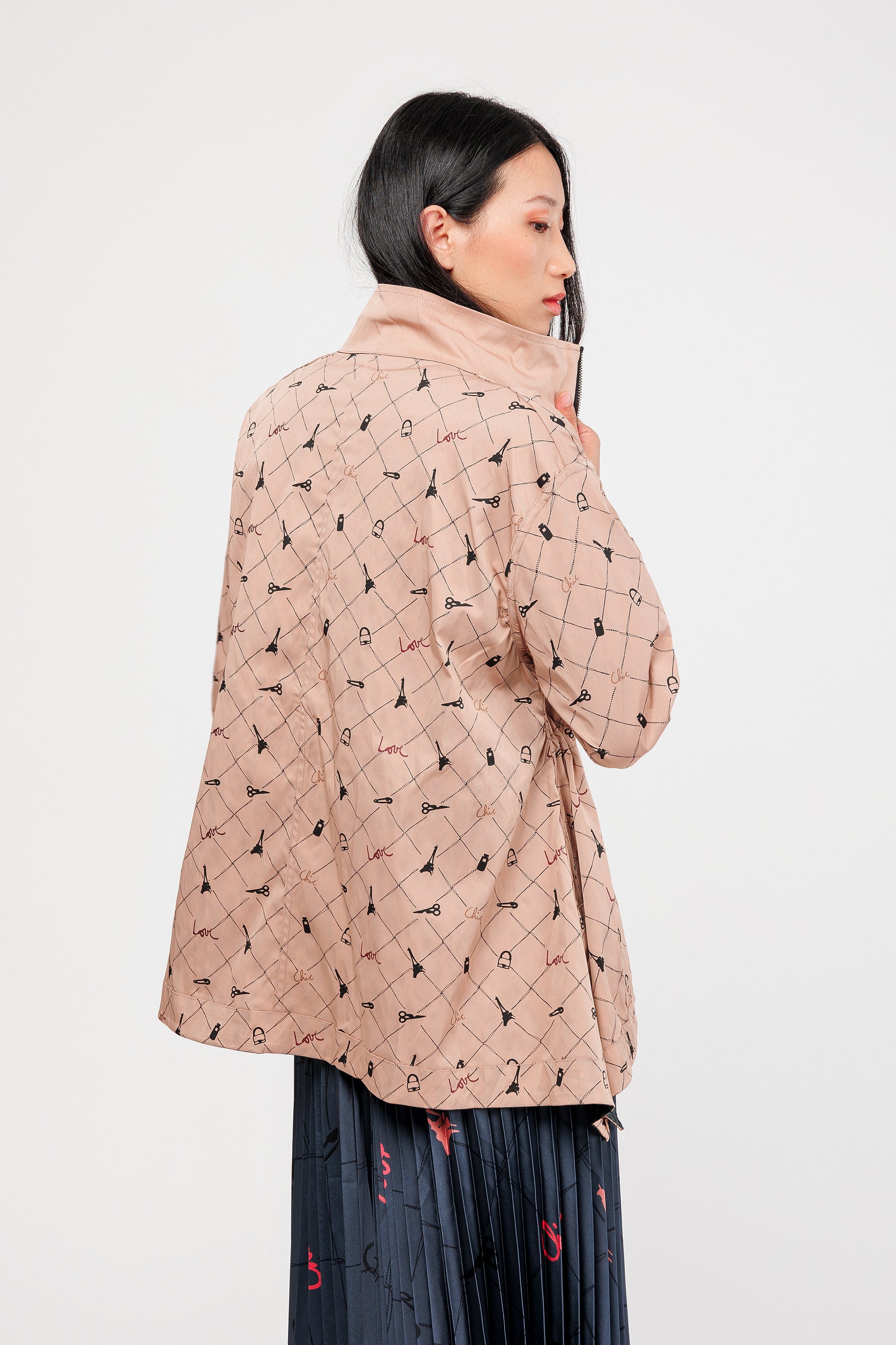 Chaqueta reversible negra y beige