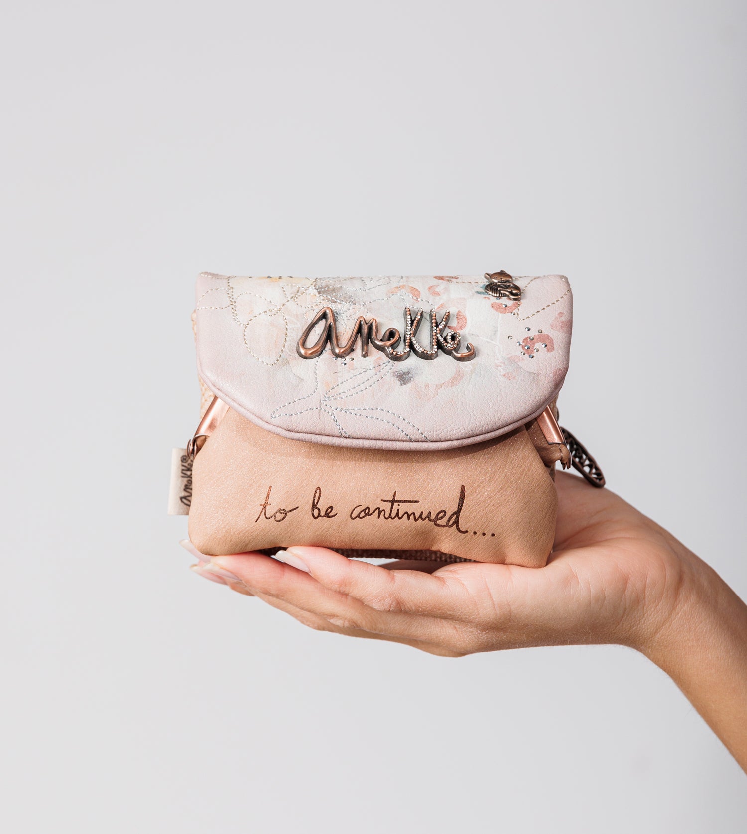 Monedero con solapa Whispers