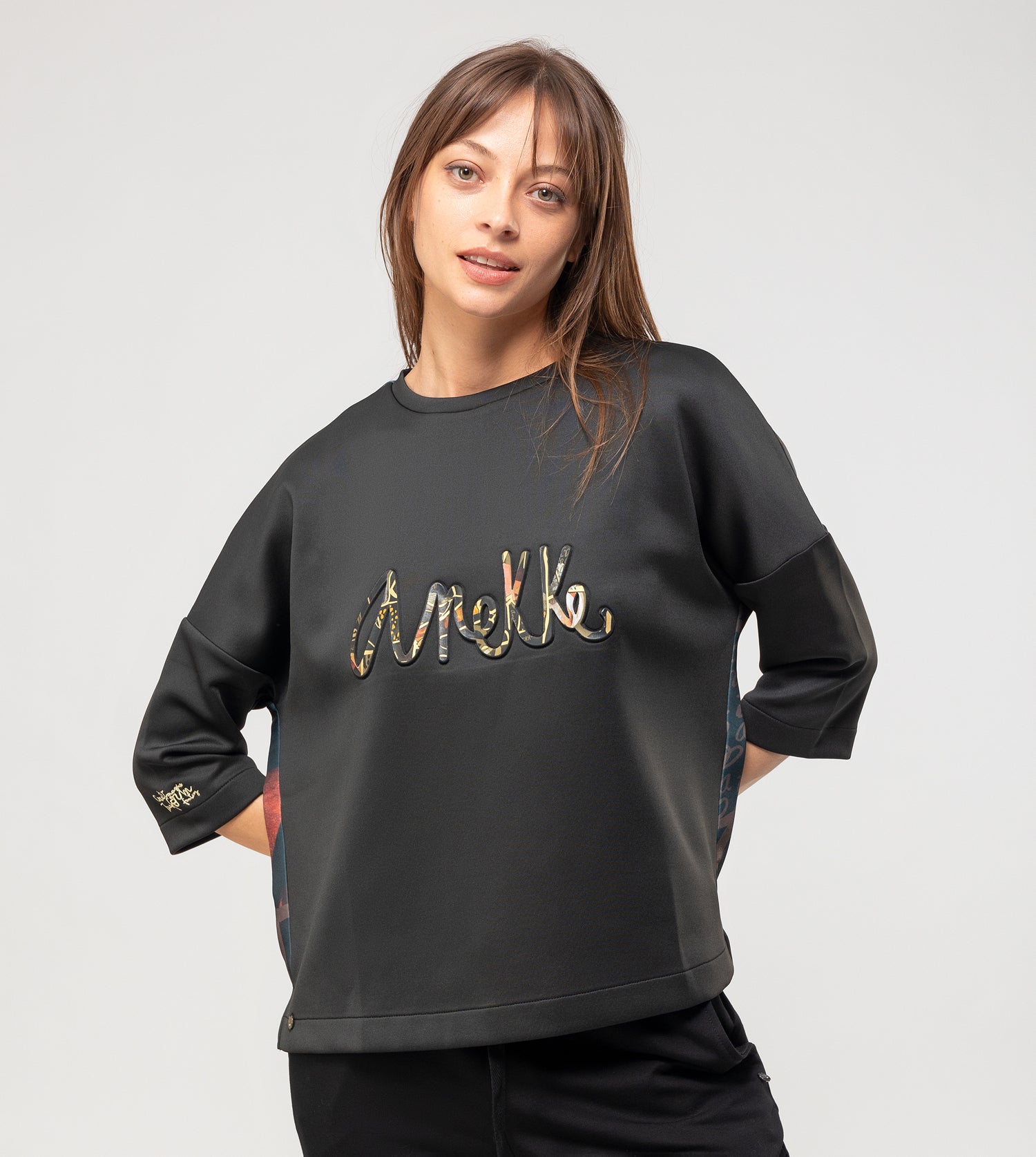Sudadera negra logo