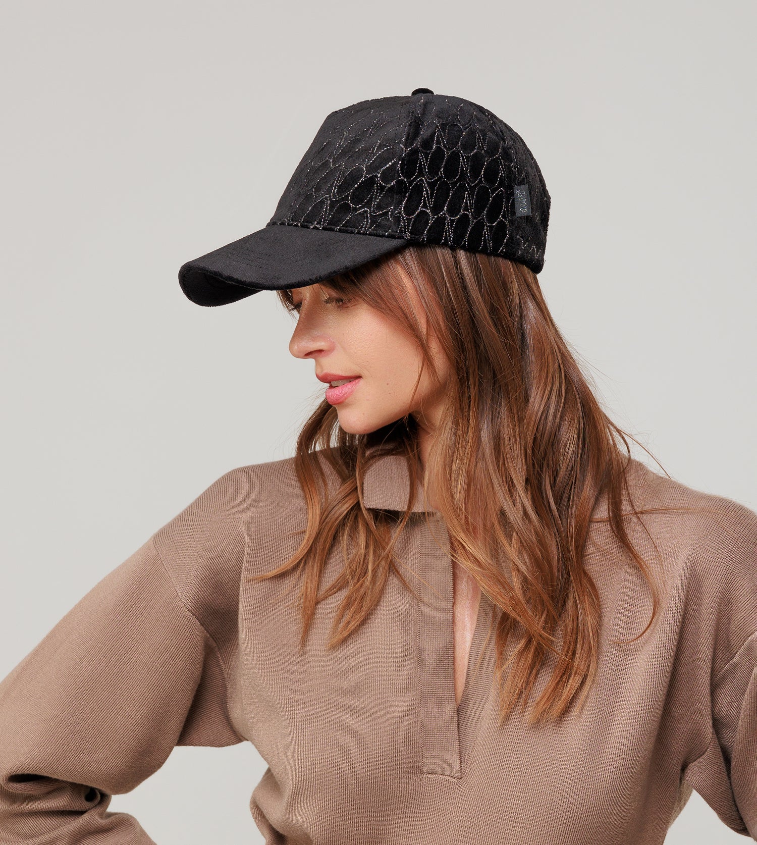 Gorra oscura