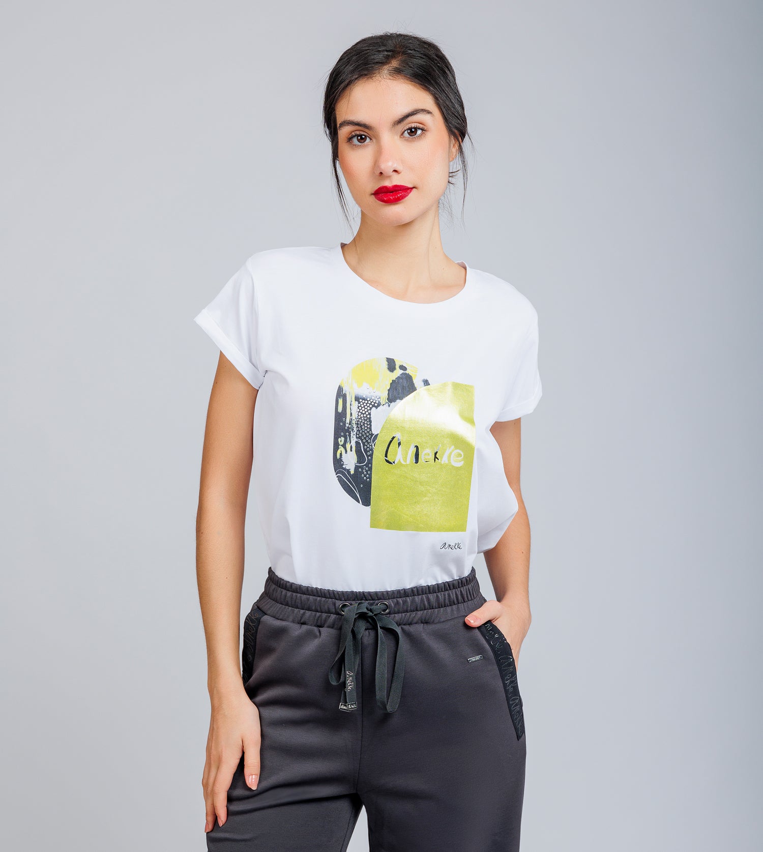 Camiseta manga corta blanca y dorada Anekke