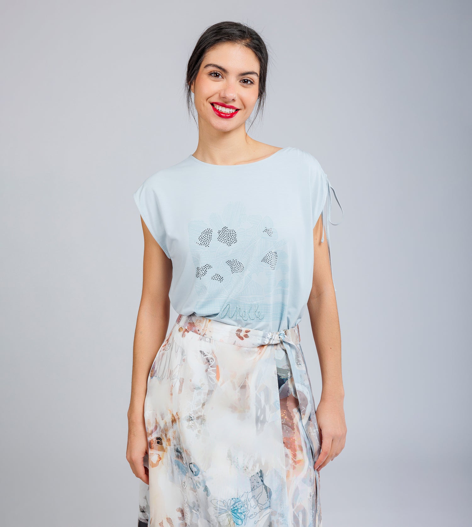 Camiseta fruncido lateral azul