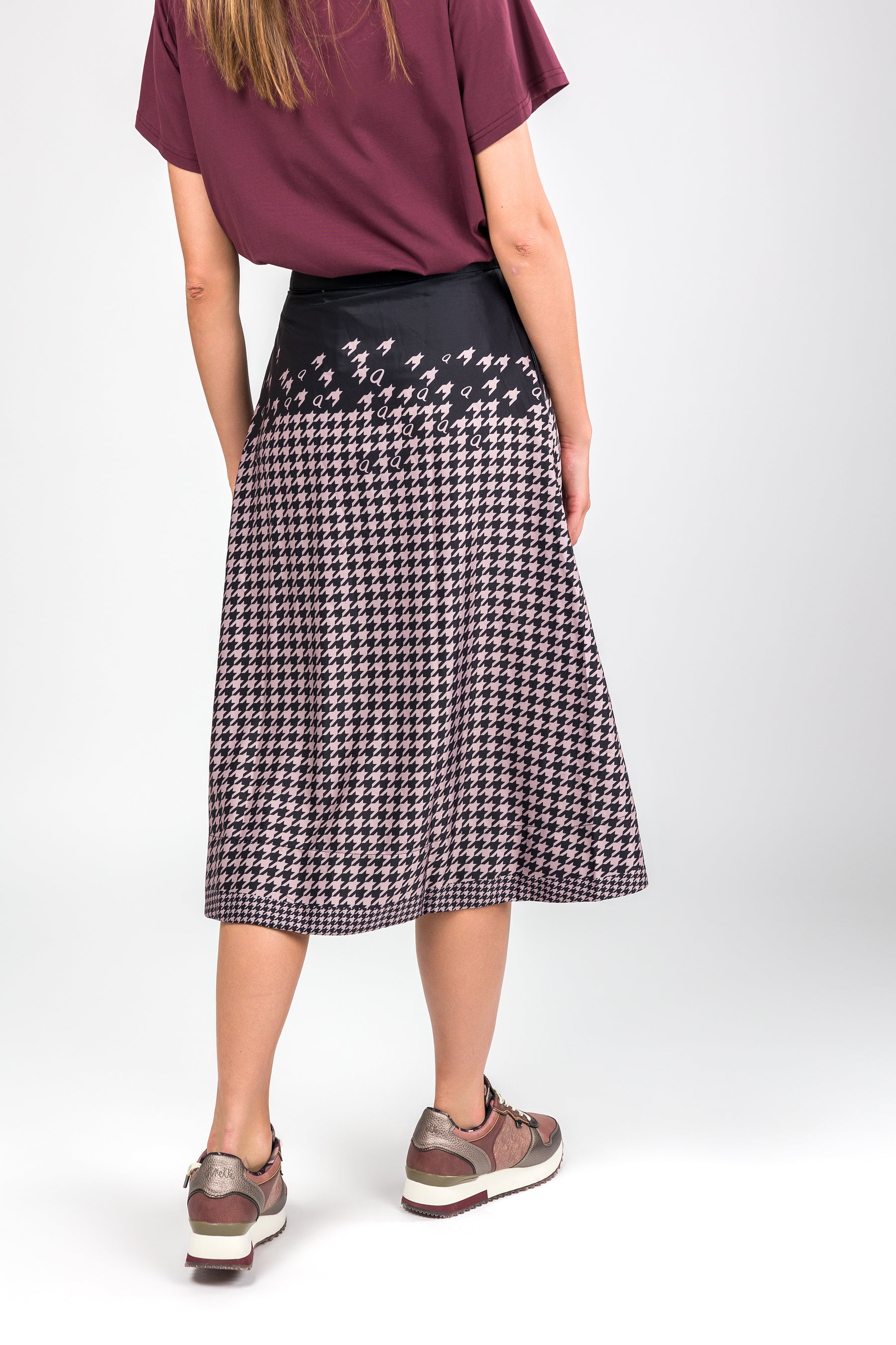 Falda cruzada gris y rosa