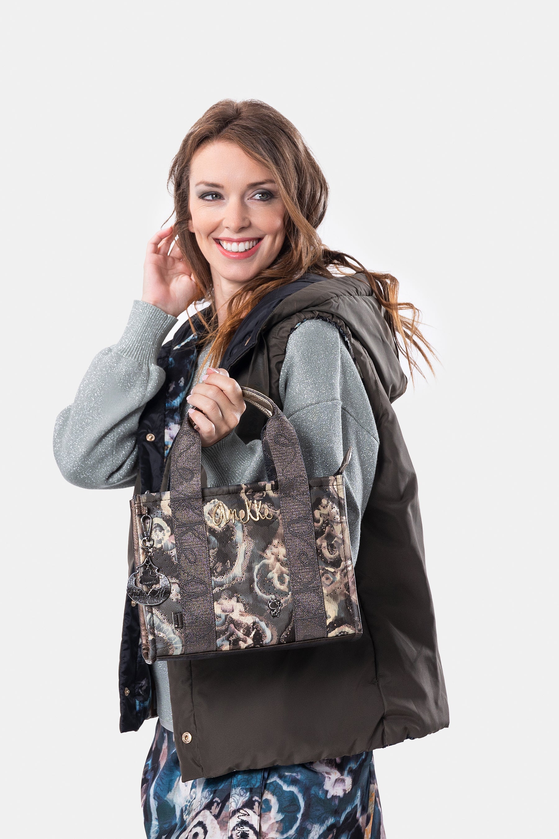 Bolso pequeño con asas Manifesto