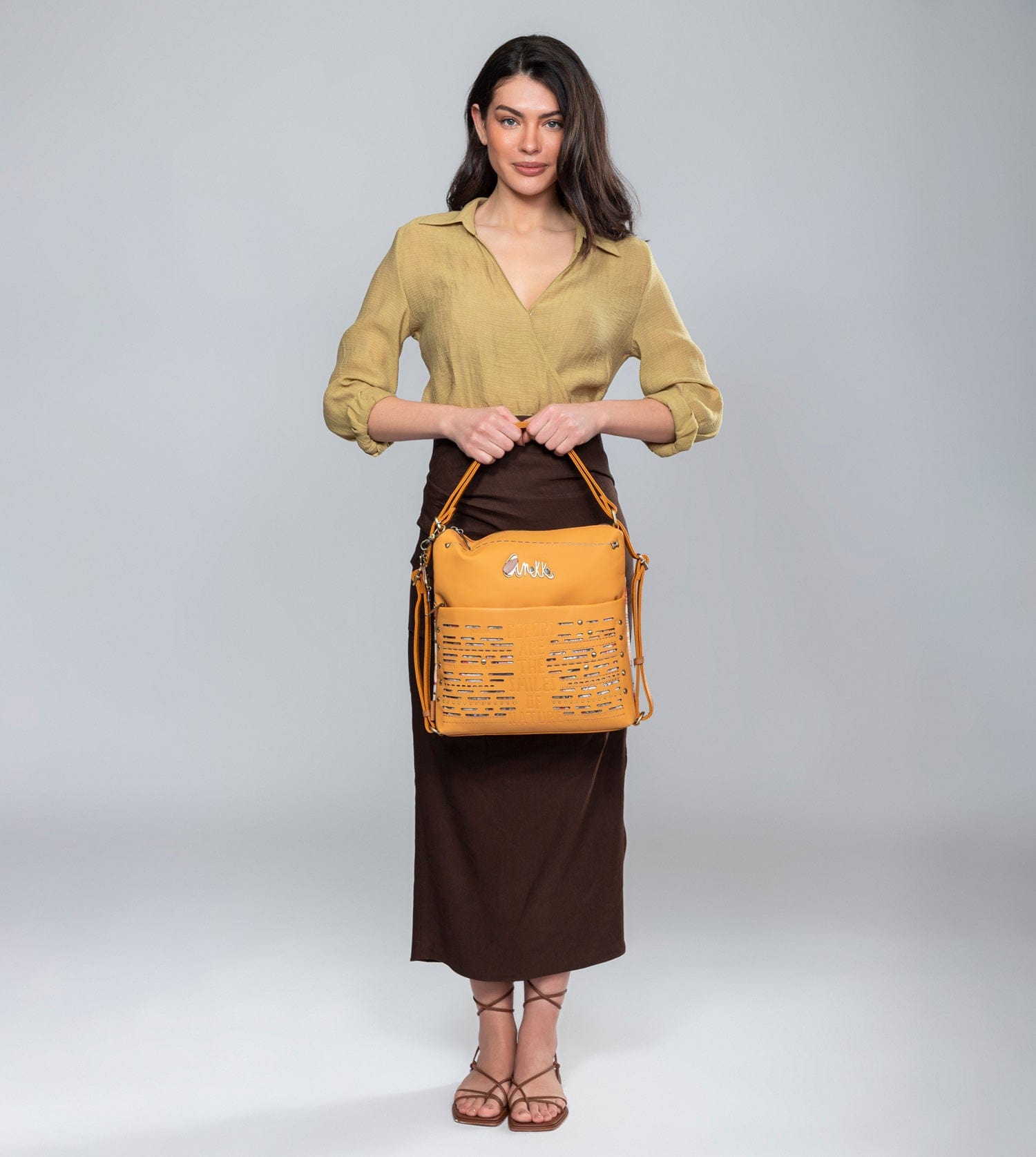 Bolso ocre convertible en mochila Nature Pachamama