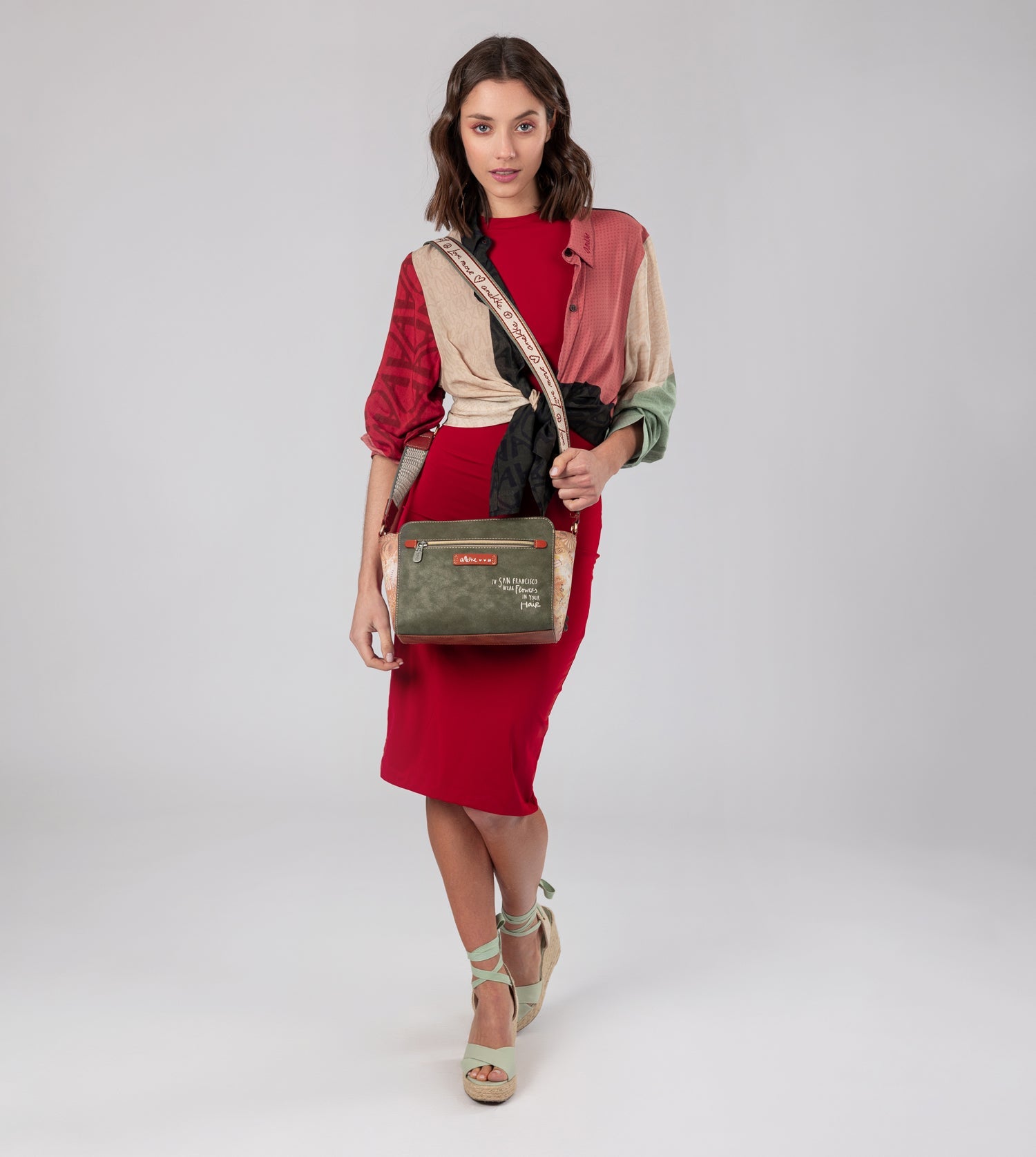 Bandolera rectangular Peace & Love Camel