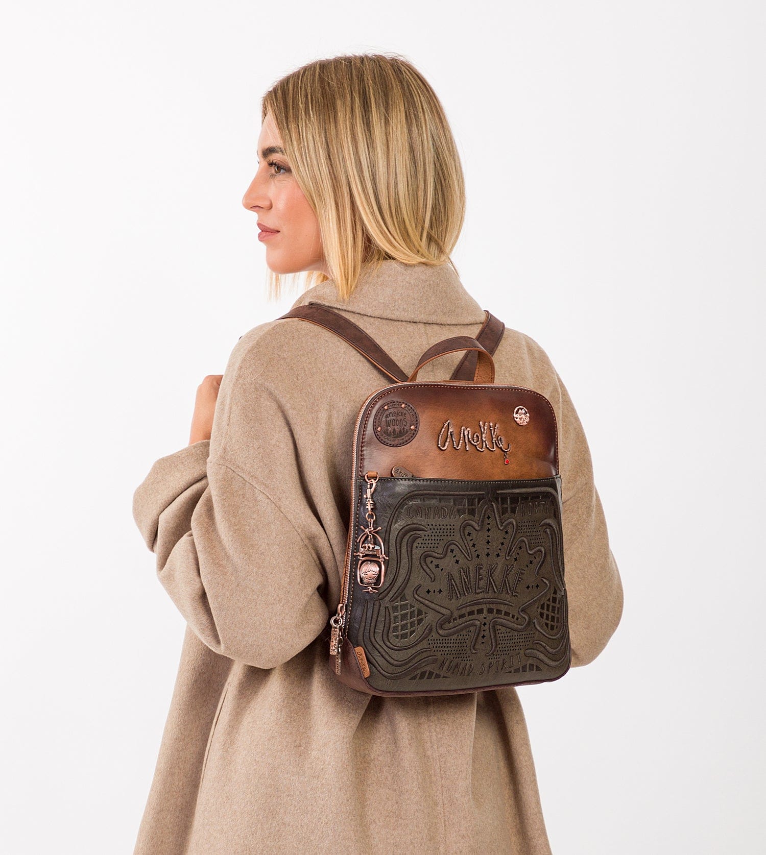 Mochila de paseo verde Wild
