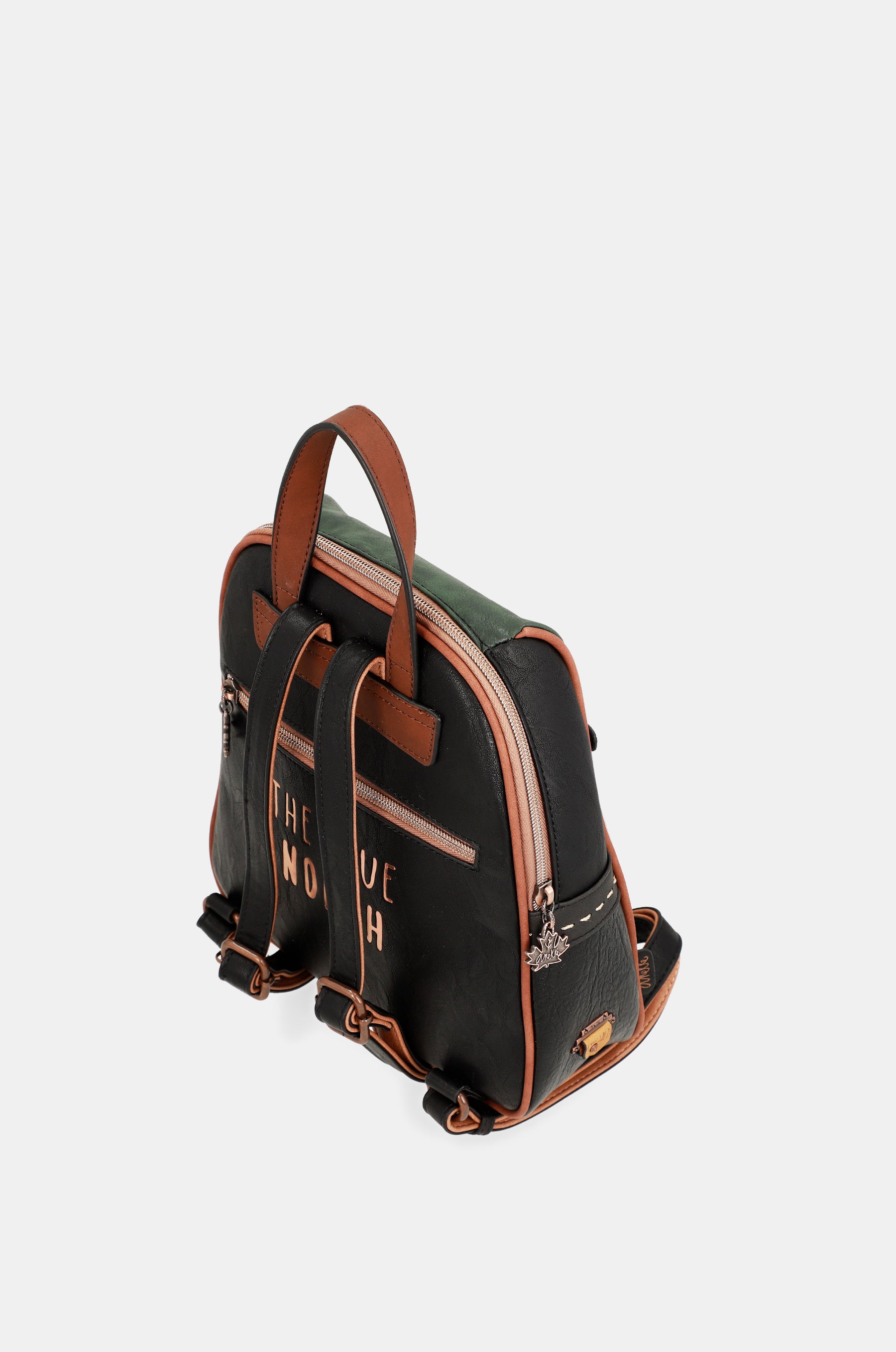 Mochila triangular The Forest