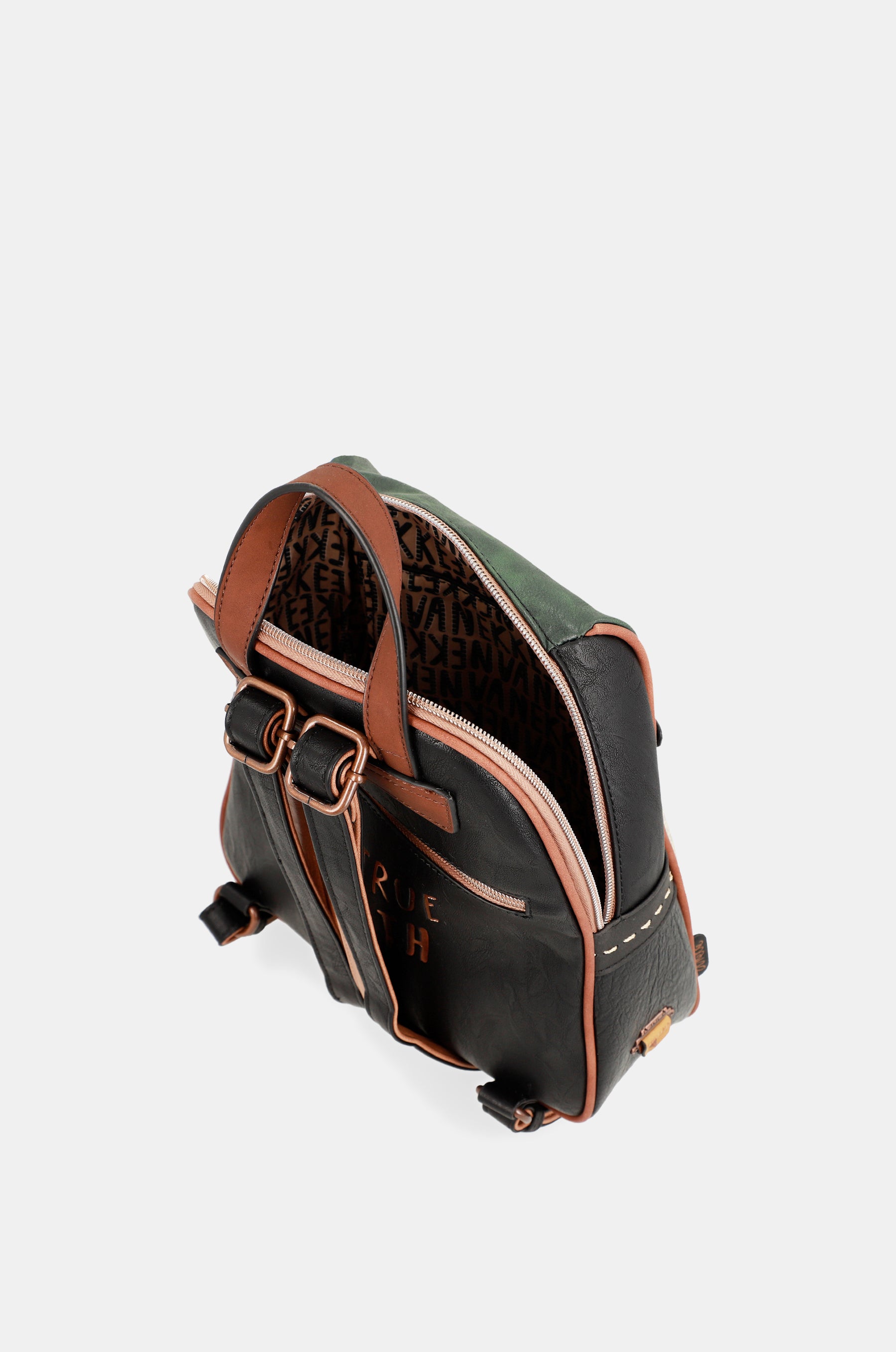 Mochila triangular The Forest