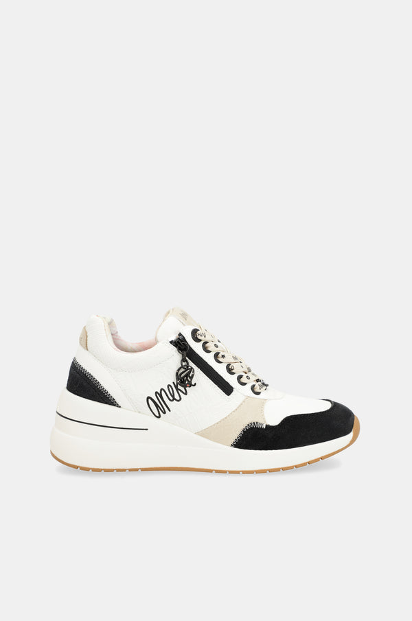 Deportivos con cuña blanco y negro