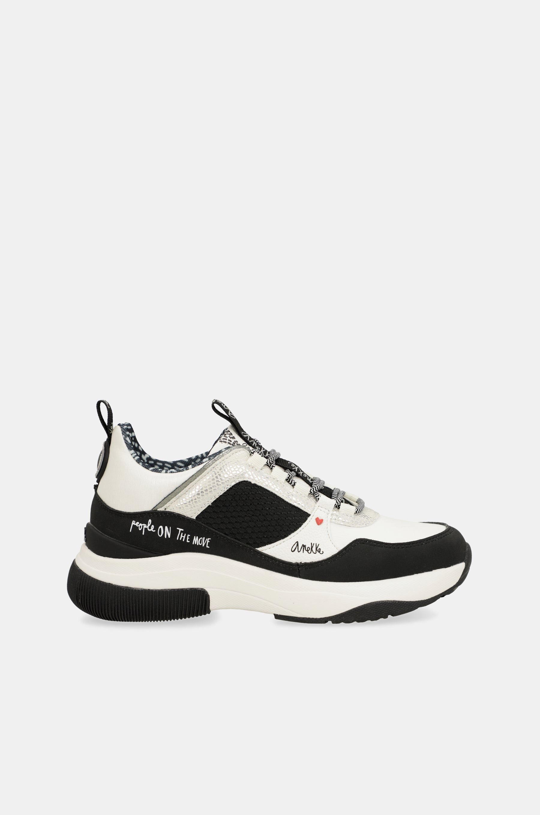 Deportivos blanco y negro Fashion
