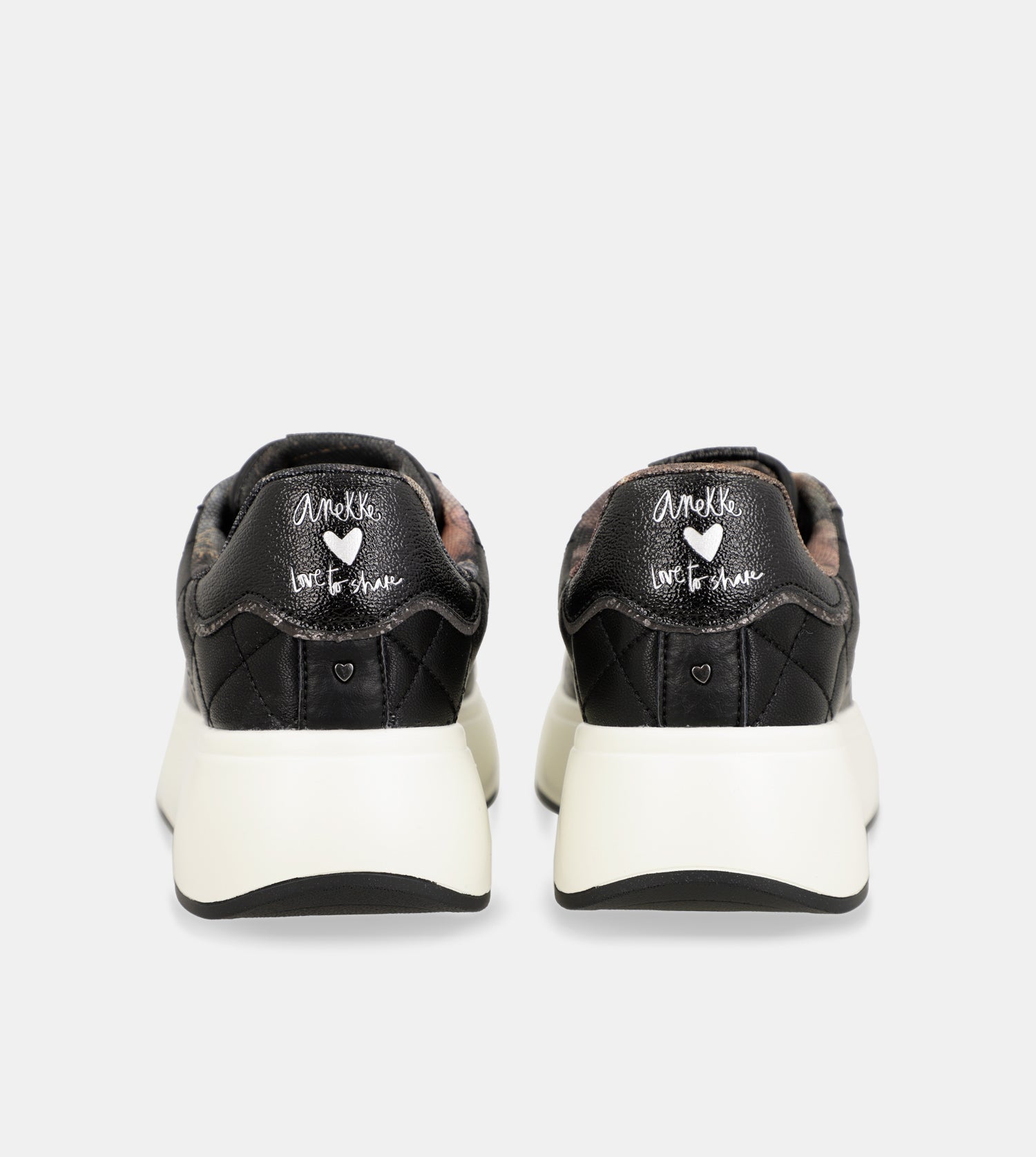 Deportivos negros Casual