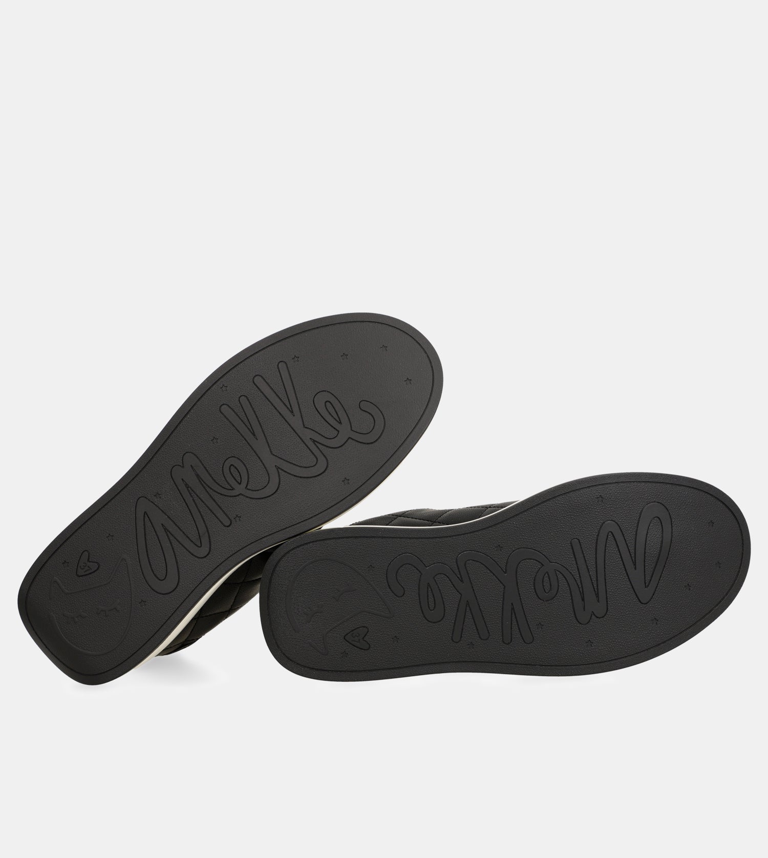 Deportivos negros Casual