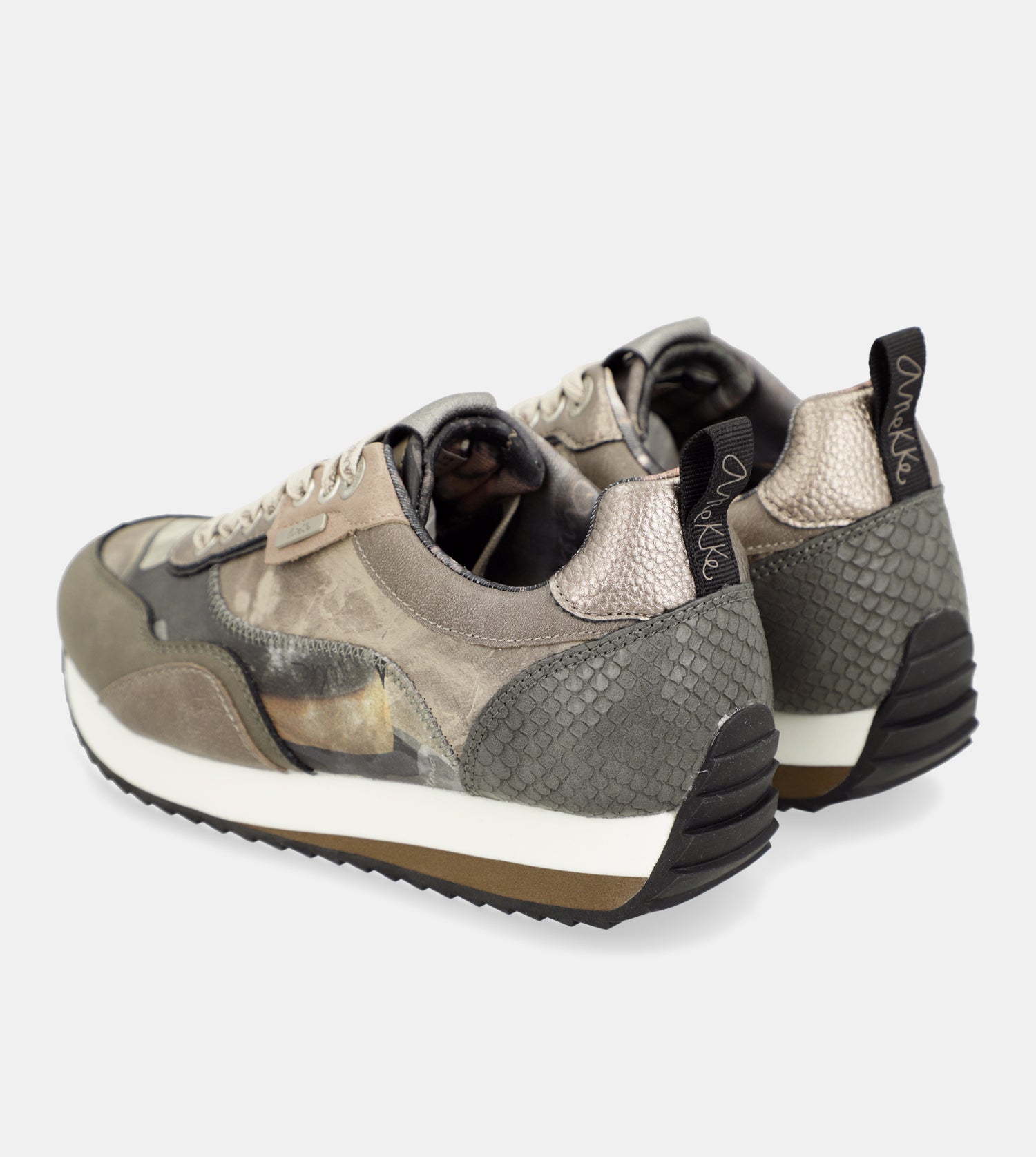 Deportivos gris Travel