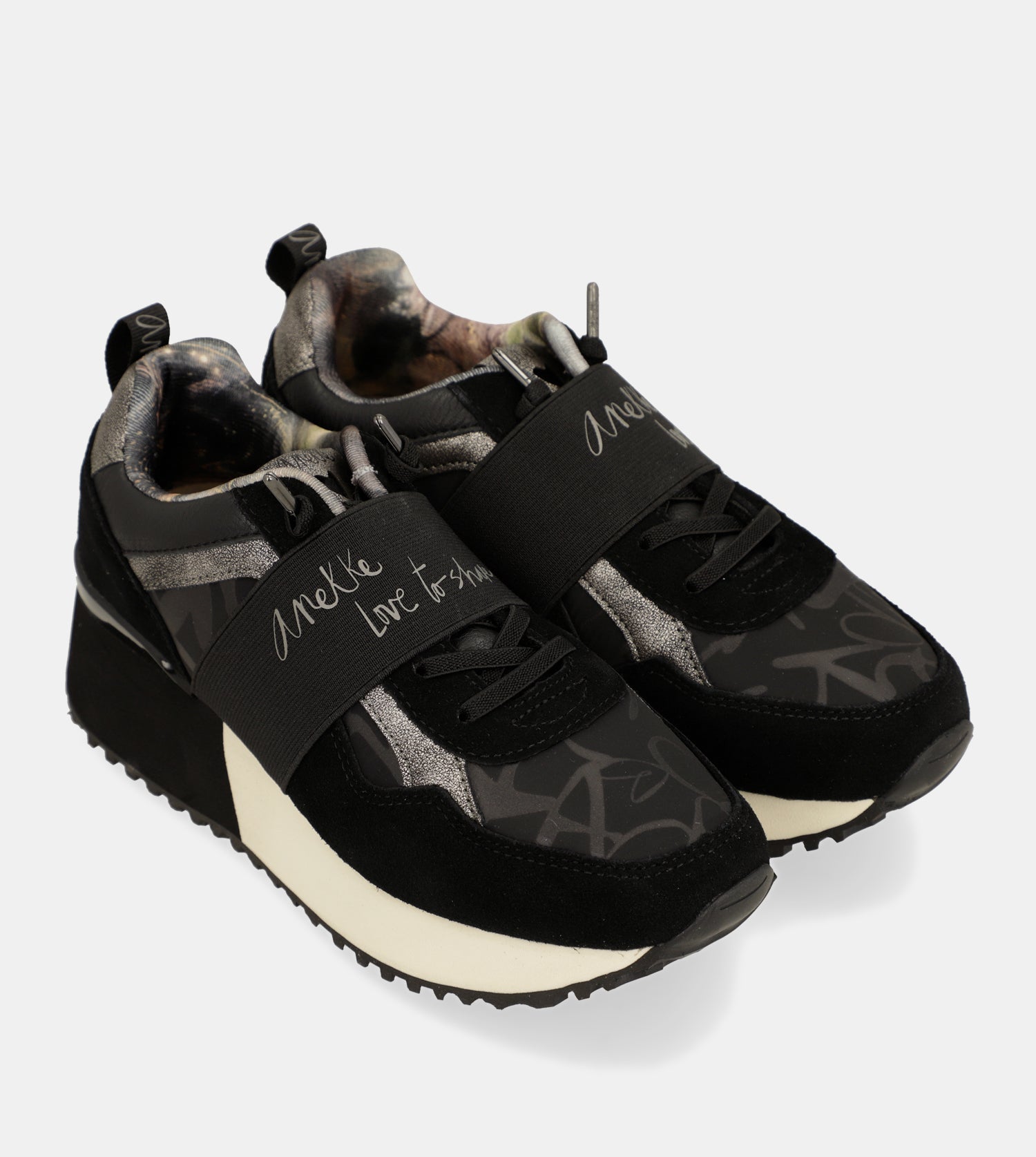 Deportivos negros Urban